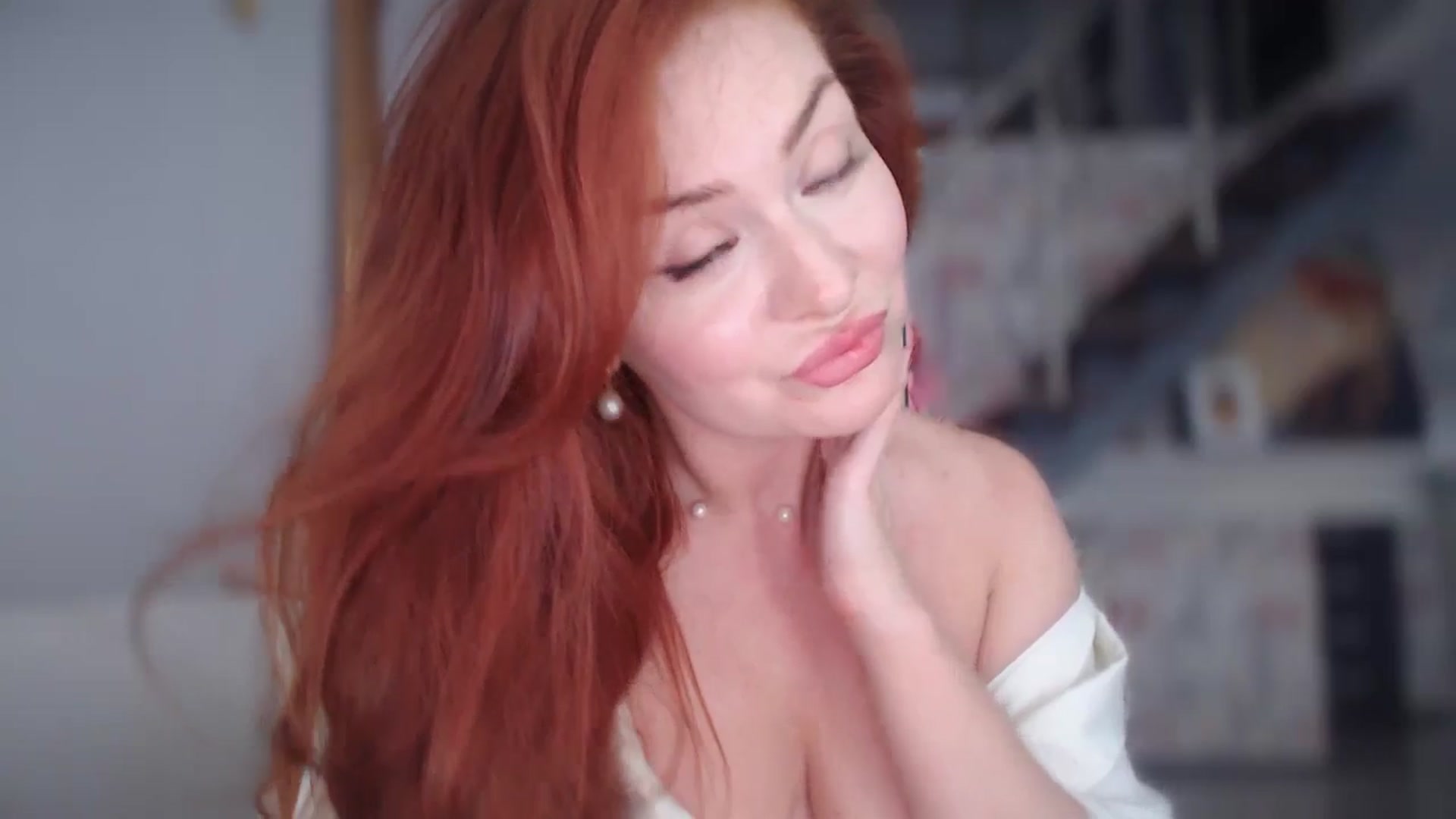 Gallery image thumbnail from Unhappy_one's myfreecams stream on, 05/08/2025, 16:08 image 15 of 20