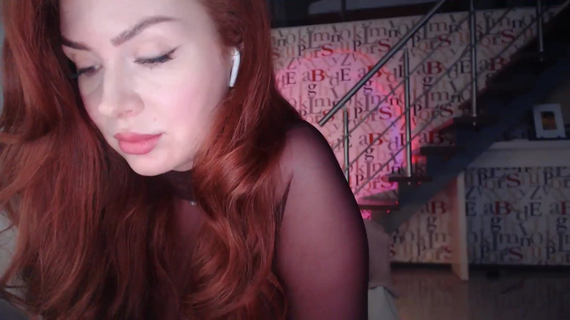 Gallery image thumbnail from Unhappy_one's myfreecams stream on, 05/09/2025, 16:30 image 14 of 20