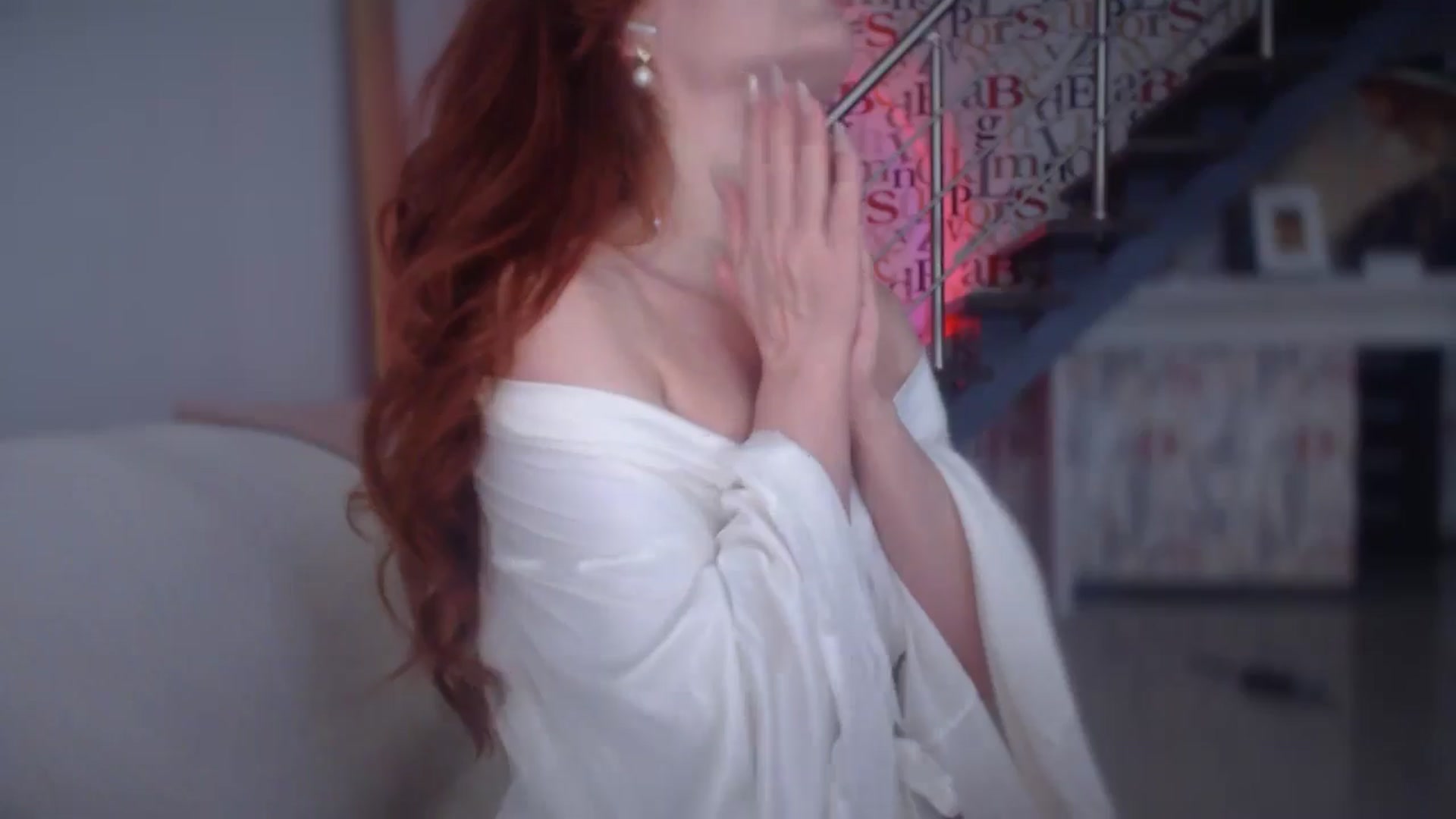 Gallery image thumbnail from Unhappy_one's myfreecams stream on, 05/19/2025, 16:36 image 19 of 20