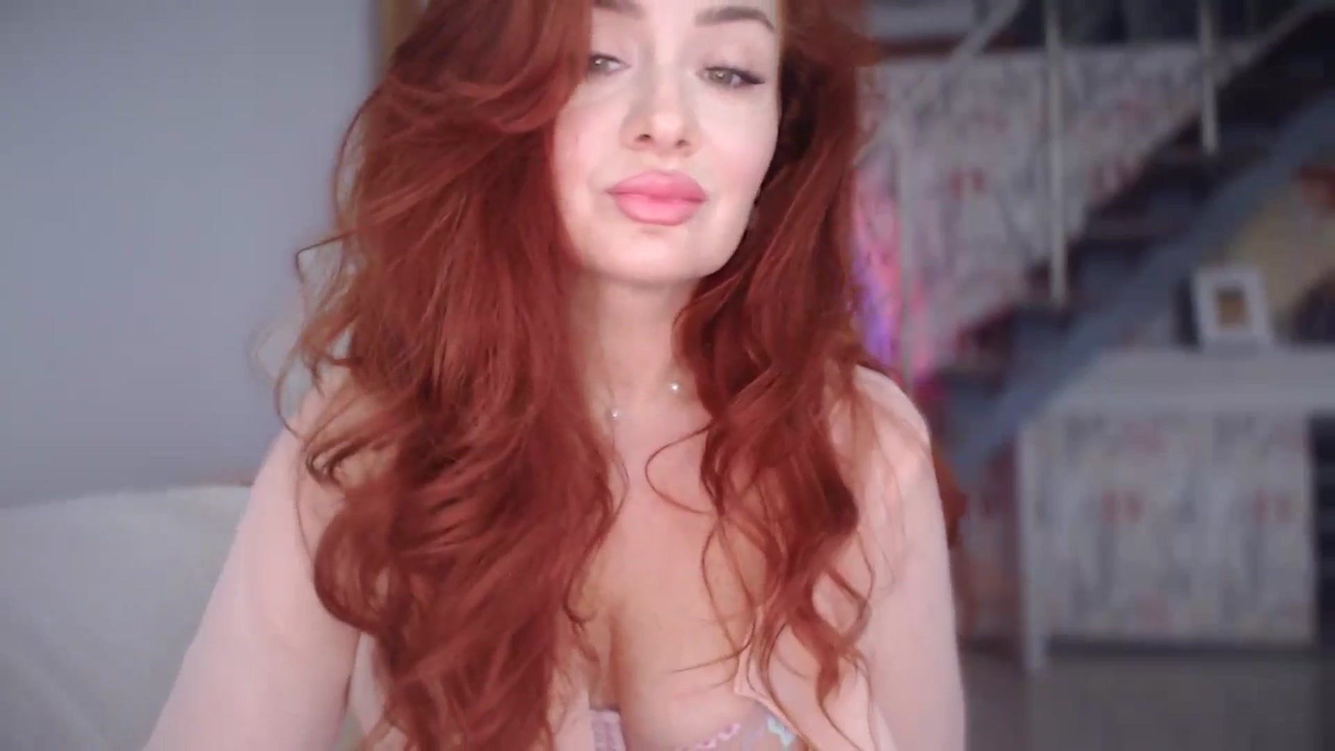 Gallery image thumbnail from Unhappy_one's myfreecams stream on, 05/27/2025, 15:37 image 8 of 20