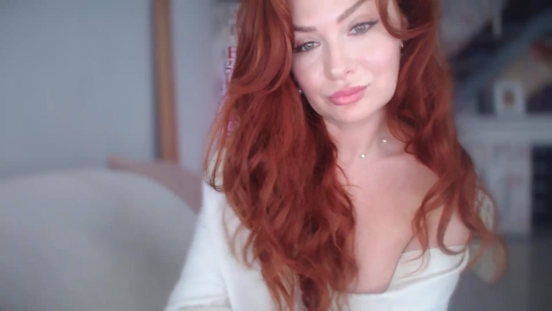 Gallery image thumbnail from Unhappy_one's myfreecams stream on, 05/30/2025, 14:37 image 15 of 20