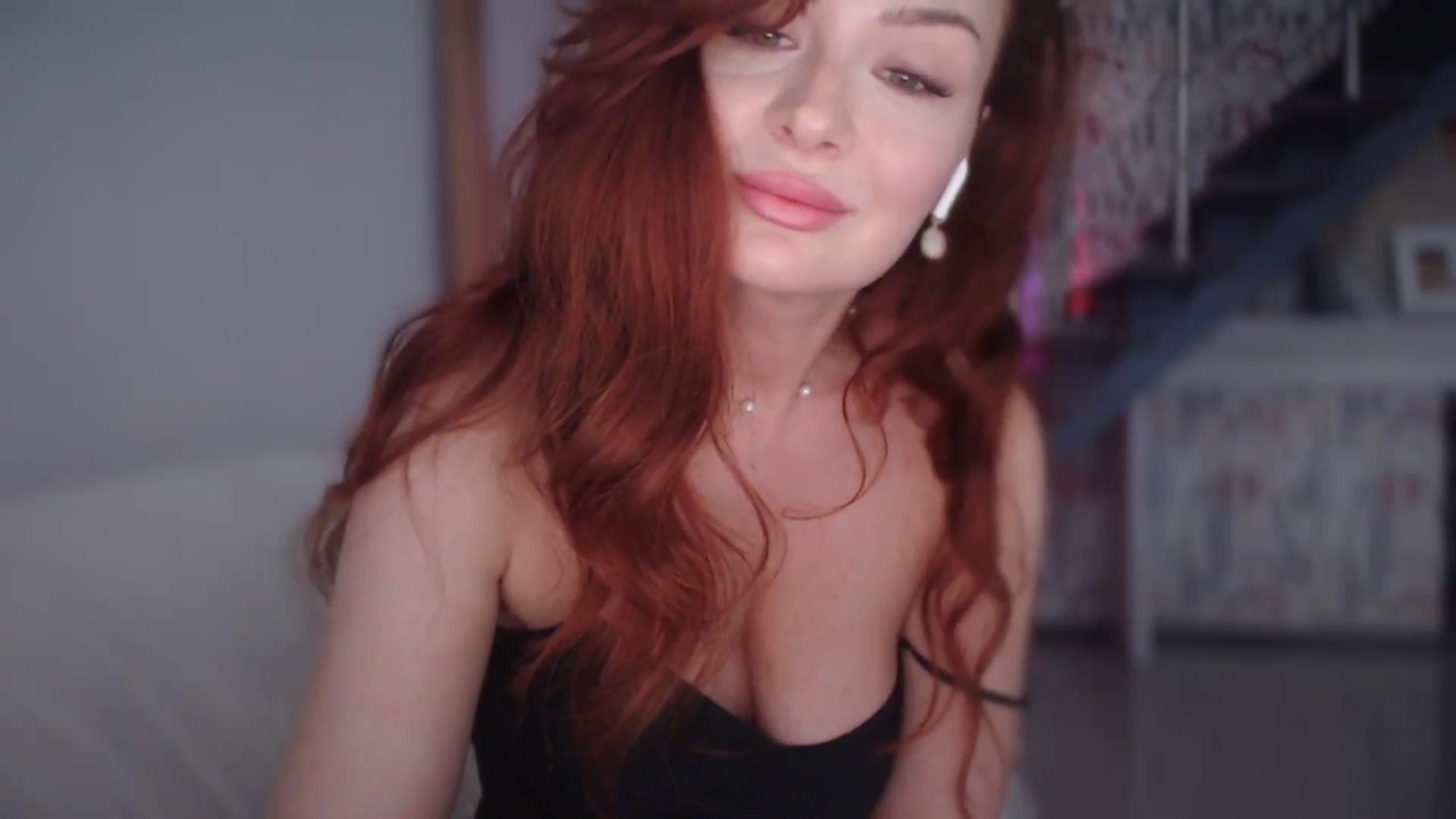 Gallery image thumbnail from Unhappy_one's myfreecams stream on, 06/16/2025, 16:31 image 20 of 20