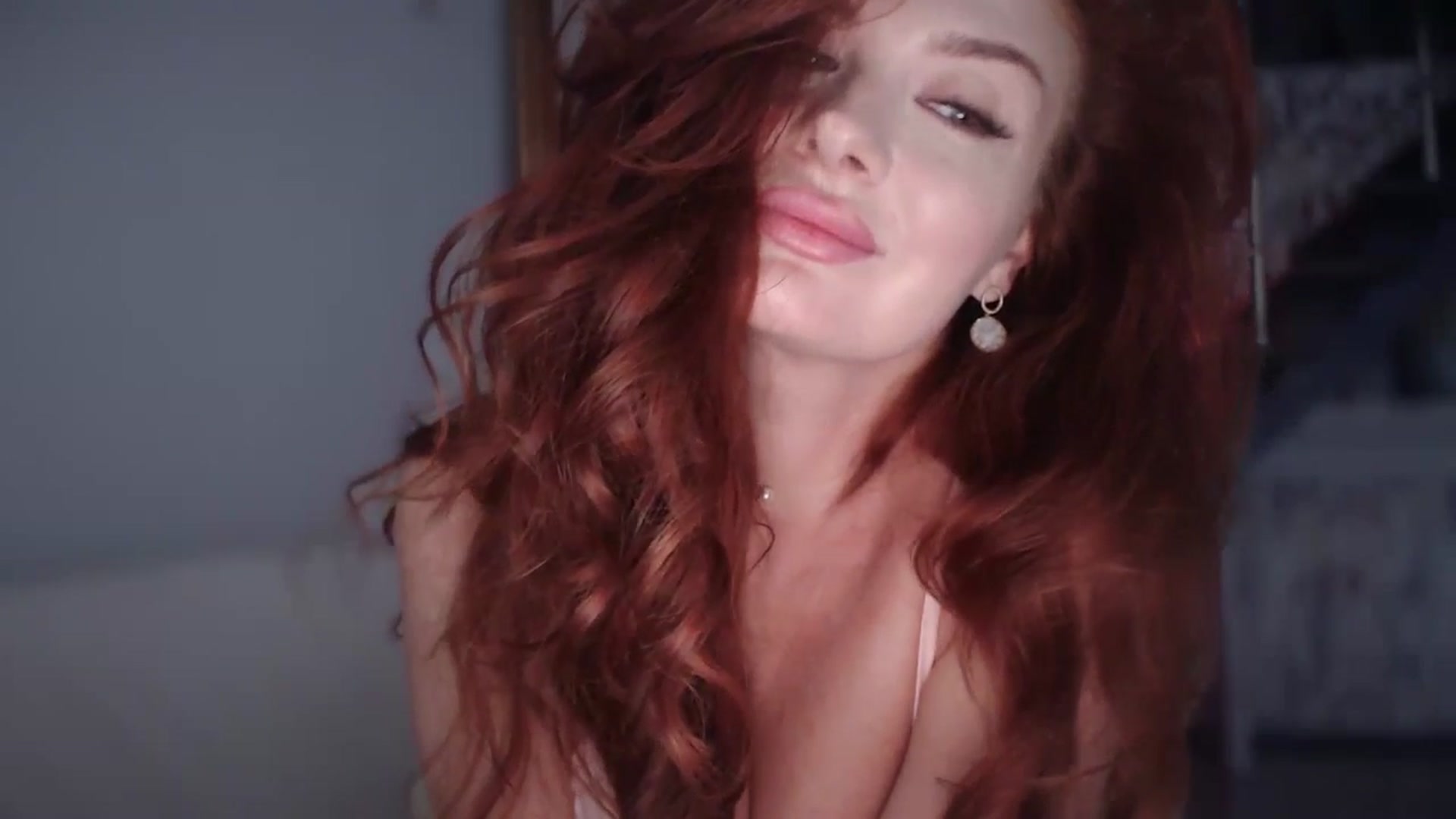Gallery image thumbnail from Unhappy_one's myfreecams stream on, 06/21/2025, 16:59 image 16 of 20