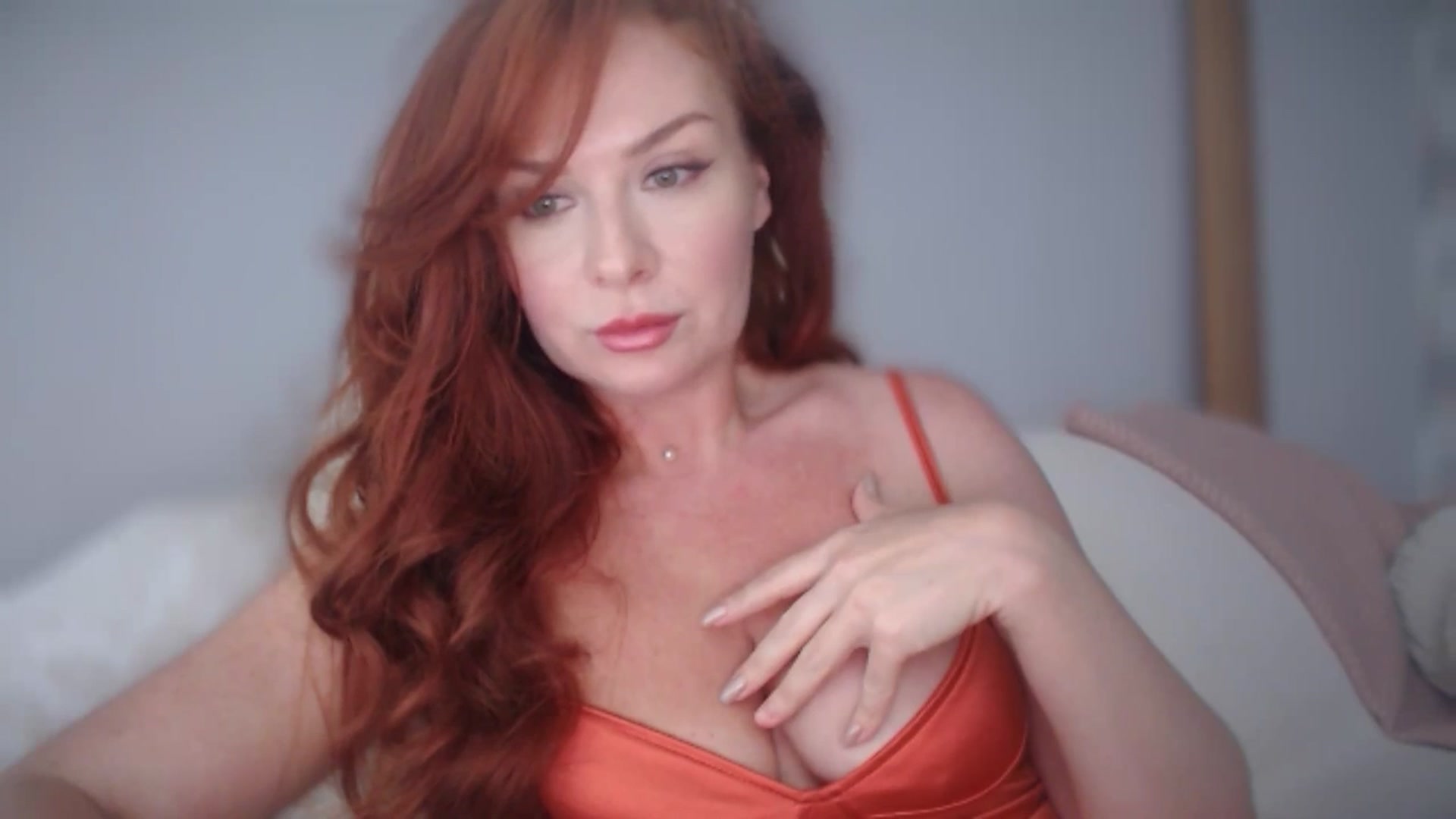 Gallery image thumbnail from Unhappy_one's myfreecams stream on, 06/24/2025, 15:55 image 4 of 20