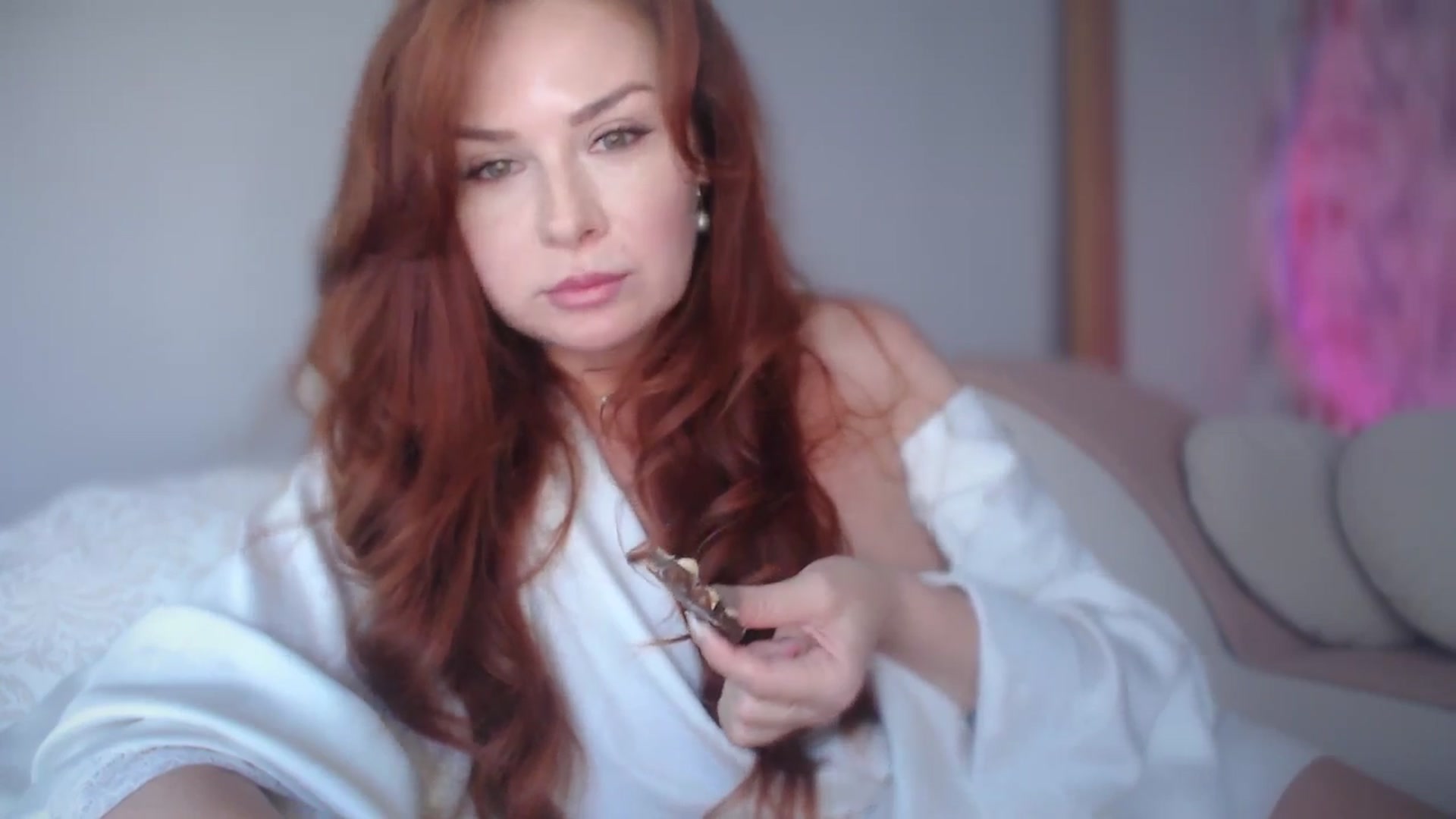 Gallery image thumbnail from Unhappy_one's myfreecams stream on, 06/27/2025, 14:42 image 19 of 20
