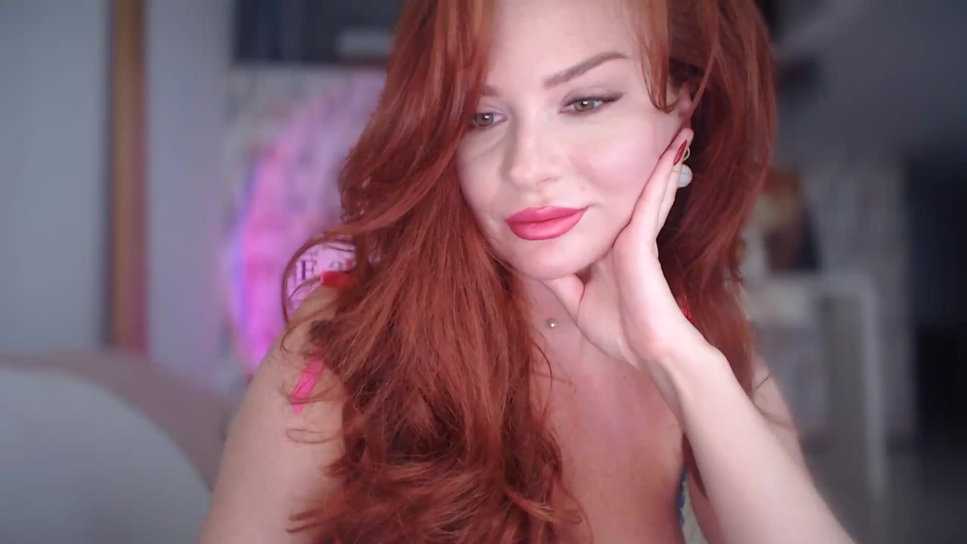 Gallery image thumbnail from Unhappy_one's myfreecams stream on, 06/29/2025, 16:05 image 13 of 20