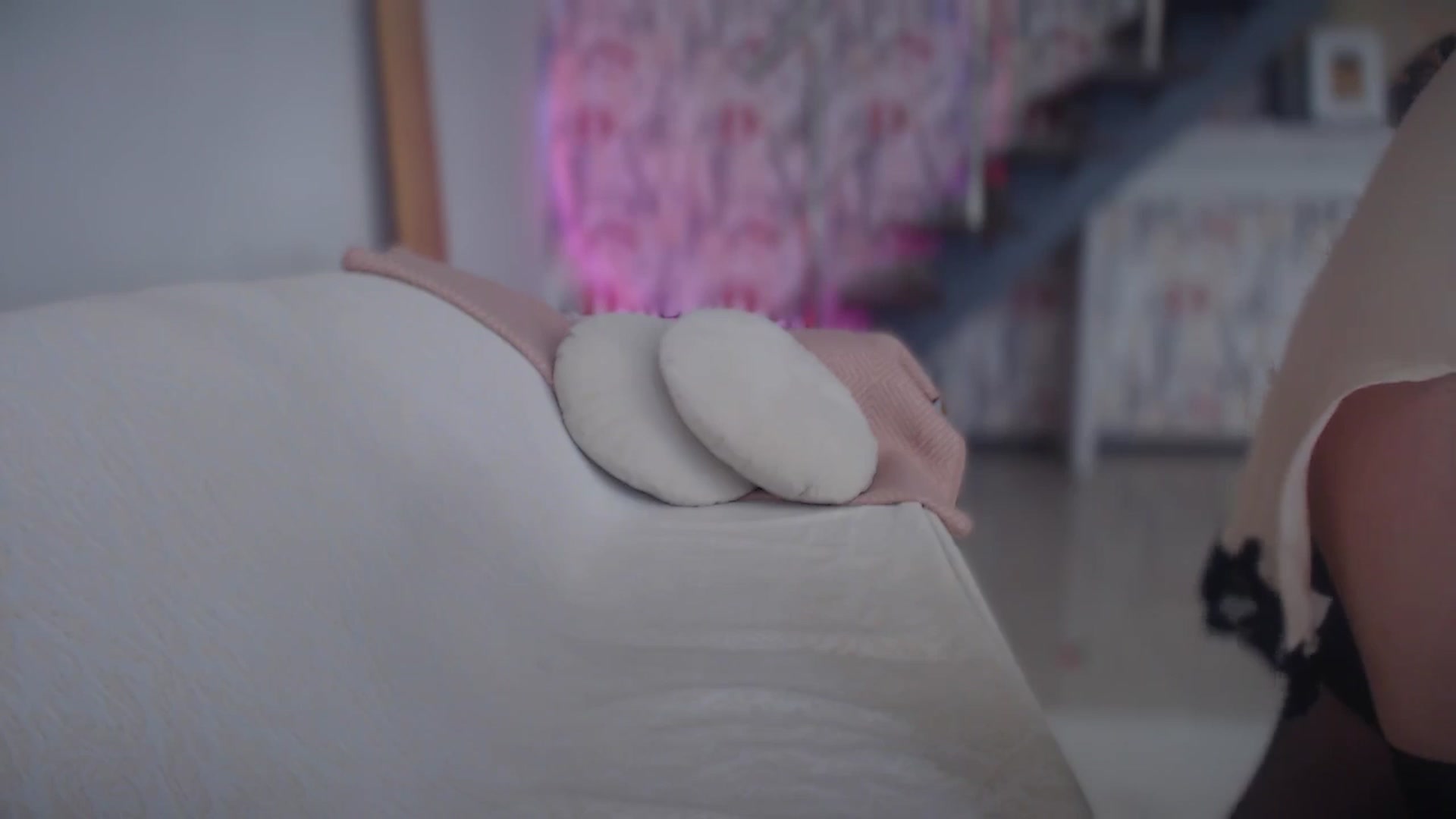 Gallery image thumbnail from Unhappy_one's myfreecams stream on, 07/21/2025, 12:45 image 18 of 20