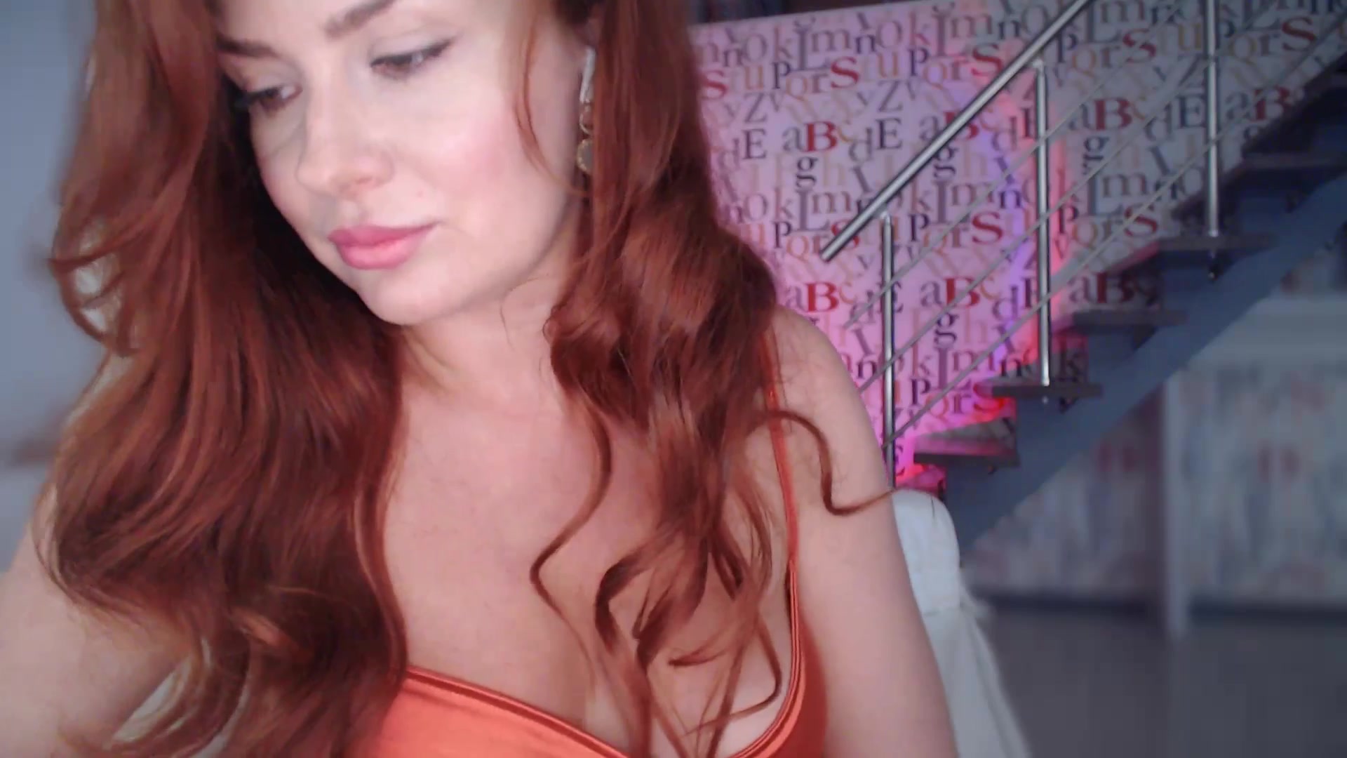 Gallery image thumbnail from Unhappy_one's myfreecams stream on, 08/04/2025, 15:52 image 15 of 20