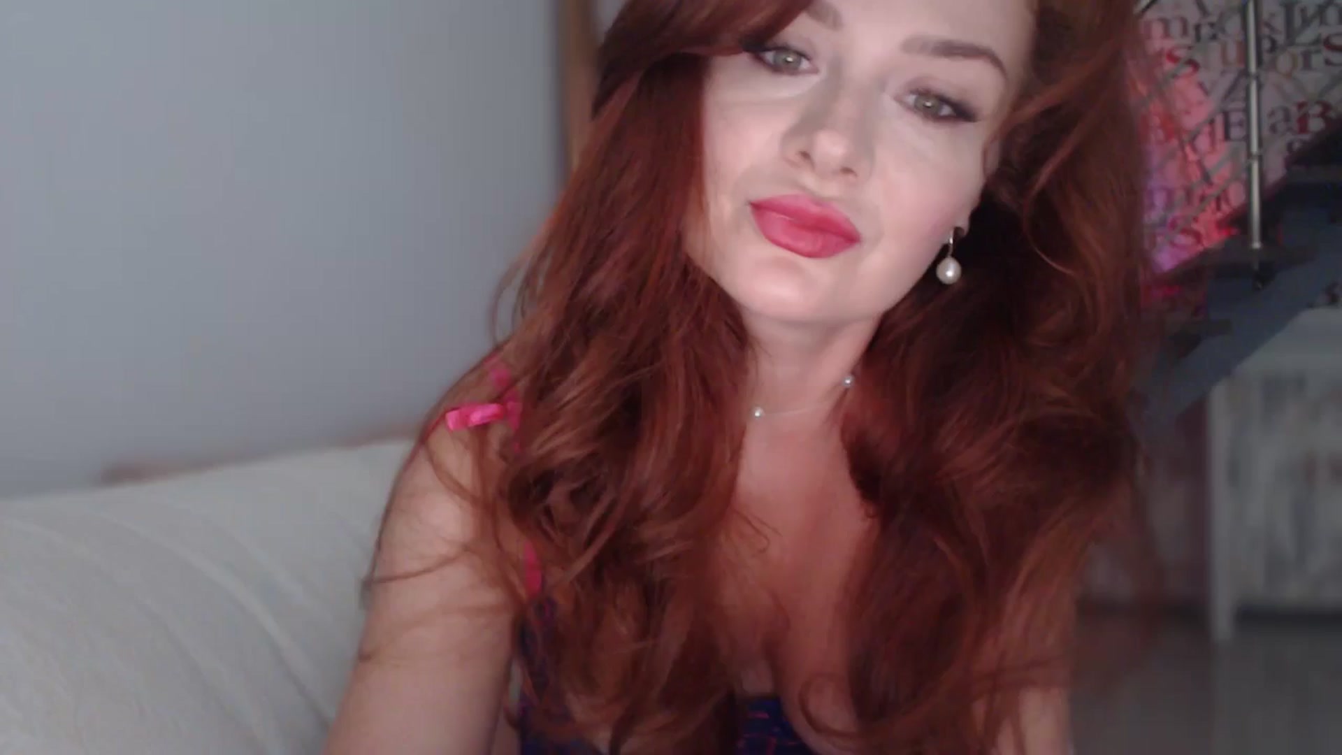 Gallery image thumbnail from Unhappy_one's myfreecams stream on, 08/18/2025, 15:36 image 17 of 20