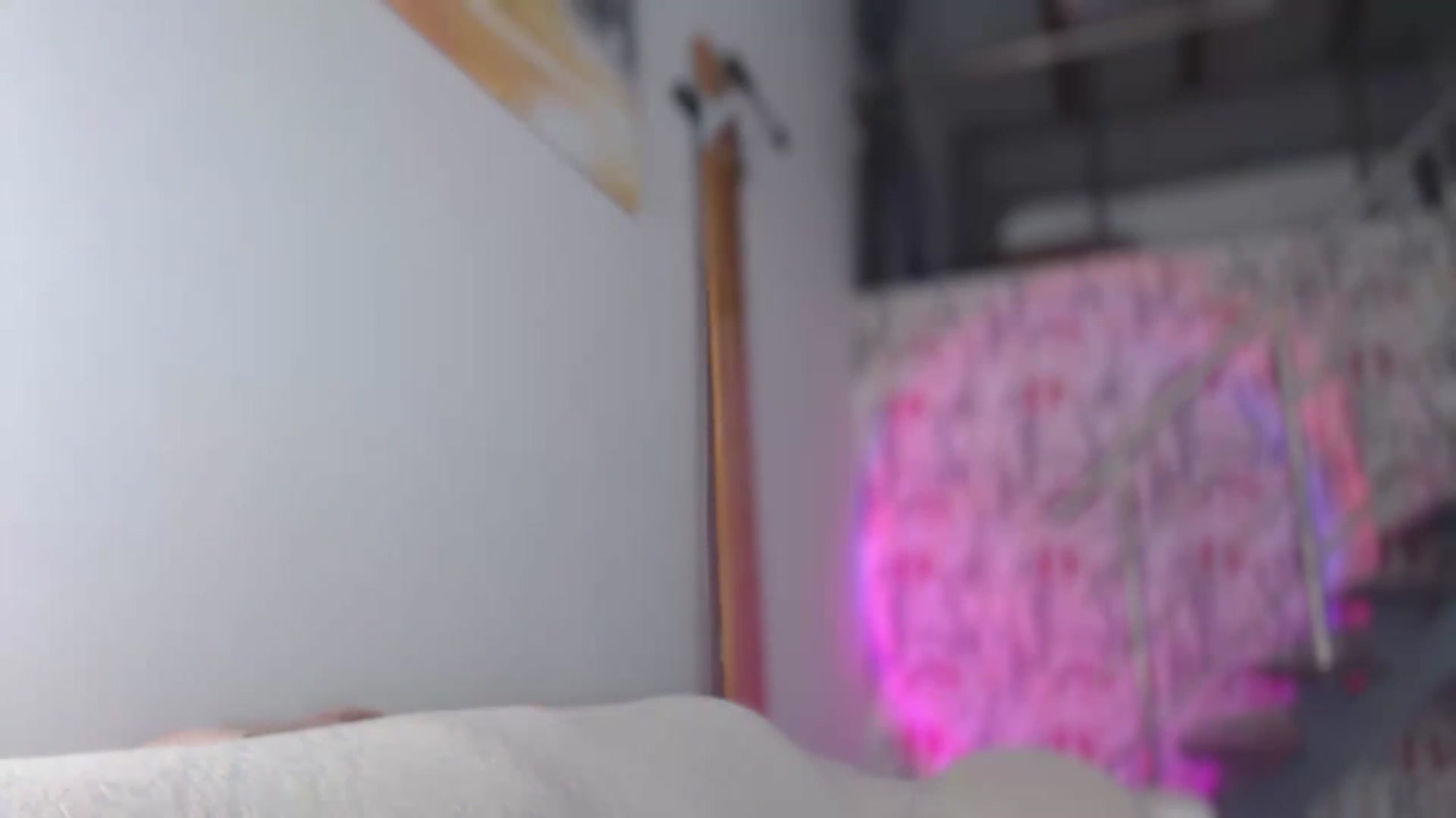 Gallery image thumbnail from Unhappy_one's myfreecams stream on, 08/24/2025, 15:11 image 14 of 20