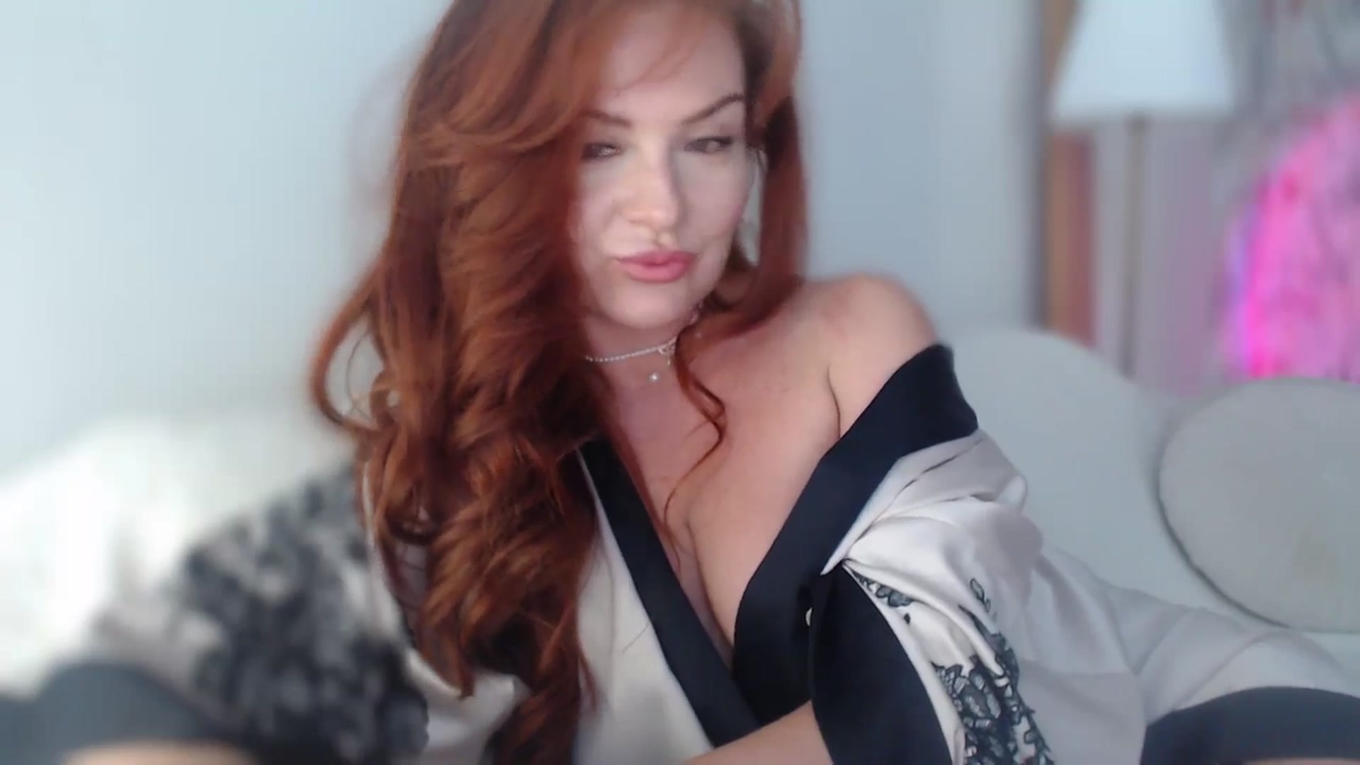 Gallery image thumbnail from Unhappy_one's myfreecams stream on, 08/26/2025, 16:05 image 11 of 20