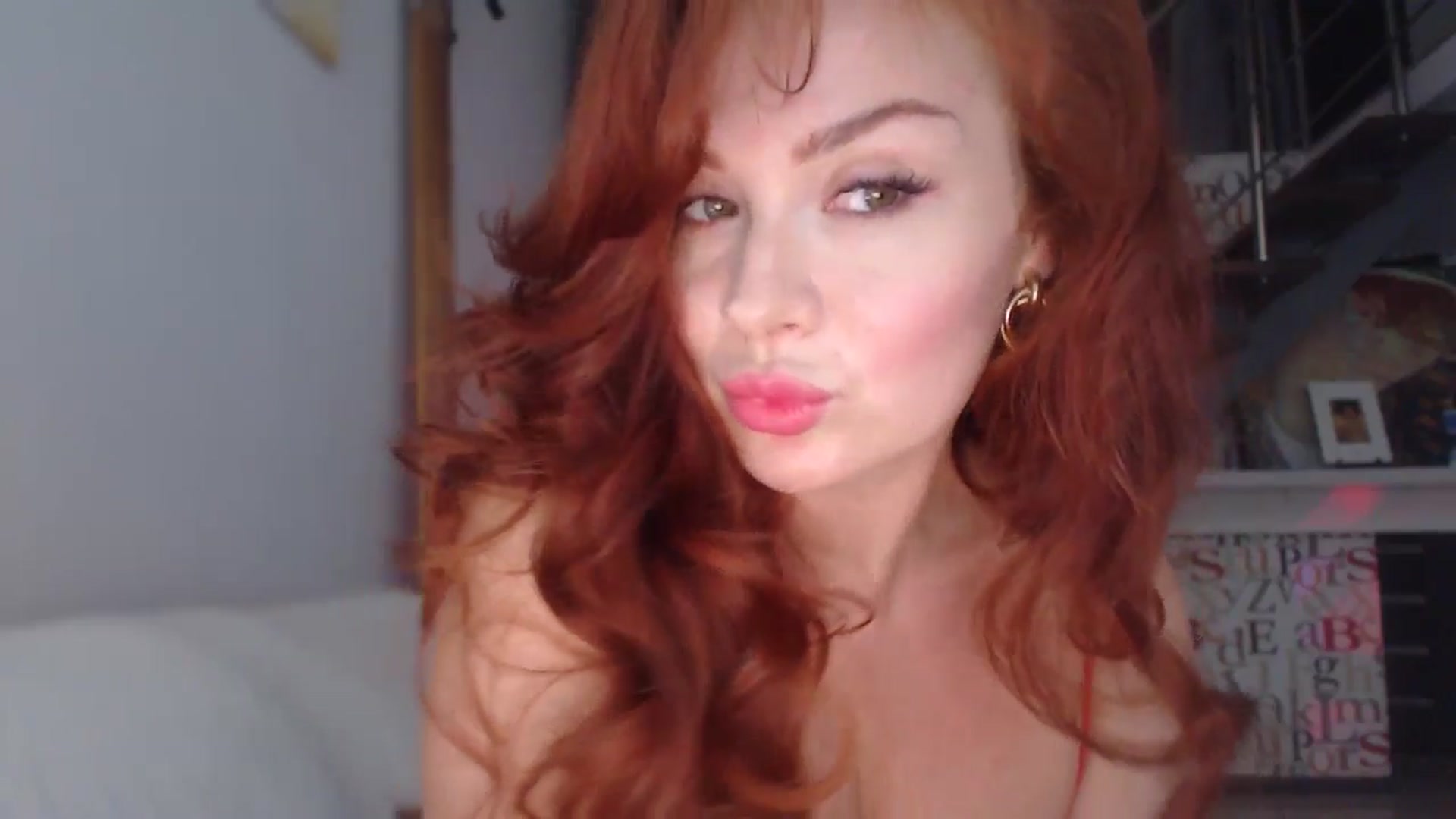Gallery image thumbnail from Unhappy_one's myfreecams stream on, 09/08/2025, 15:56 image 8 of 20