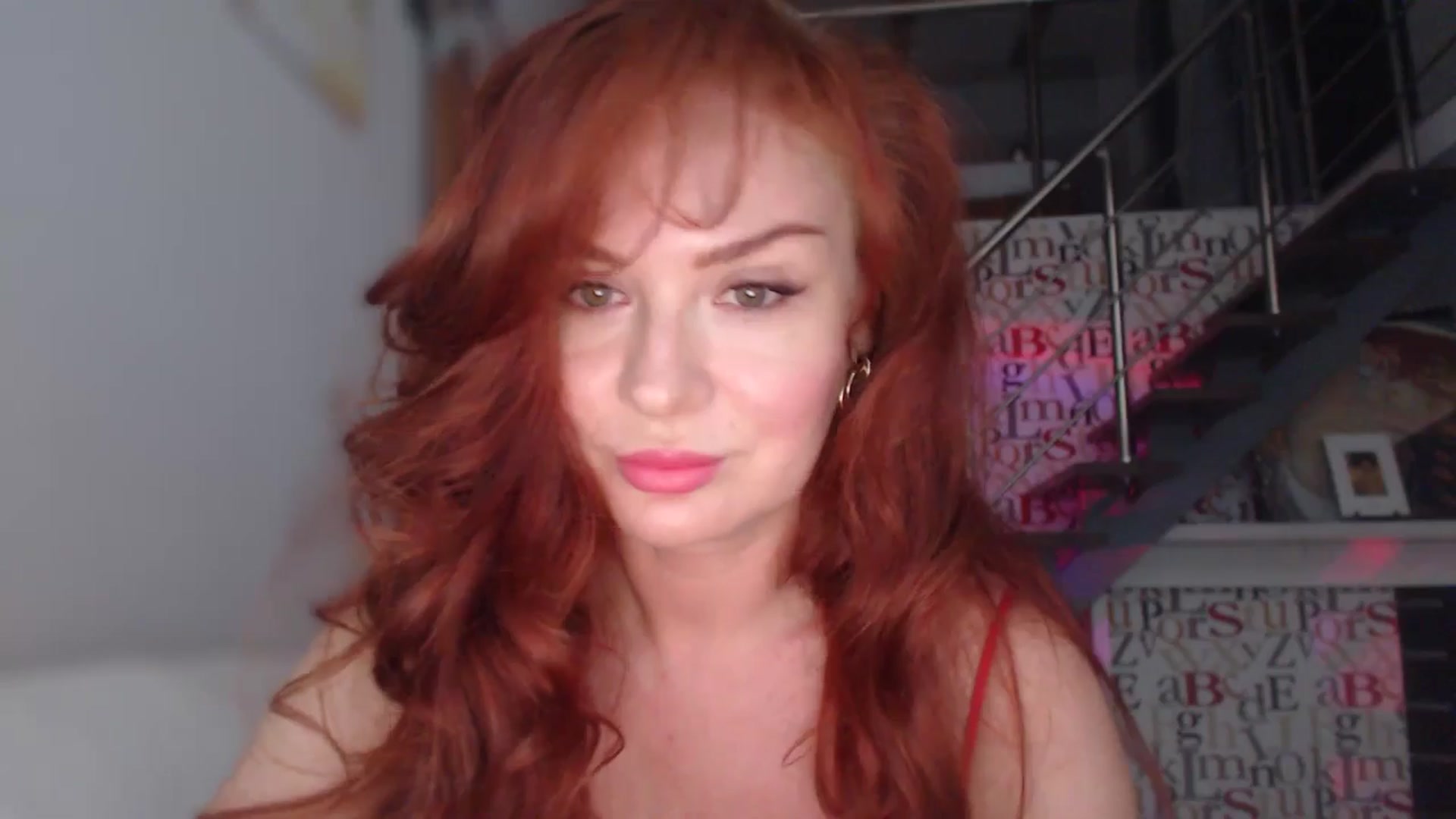 Gallery image thumbnail from Unhappy_one's myfreecams stream on, 09/08/2025, 15:56 image 10 of 20