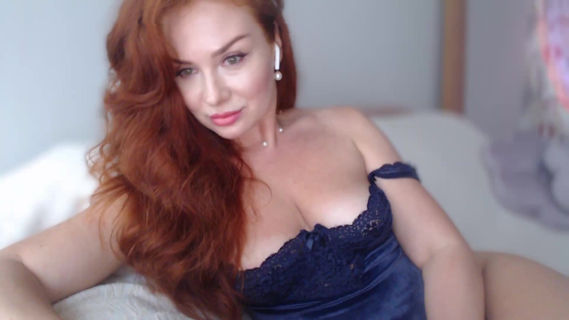 Gallery image thumbnail from Unhappy_one's myfreecams stream on, 09/12/2025, 15:47 image 12 of 20