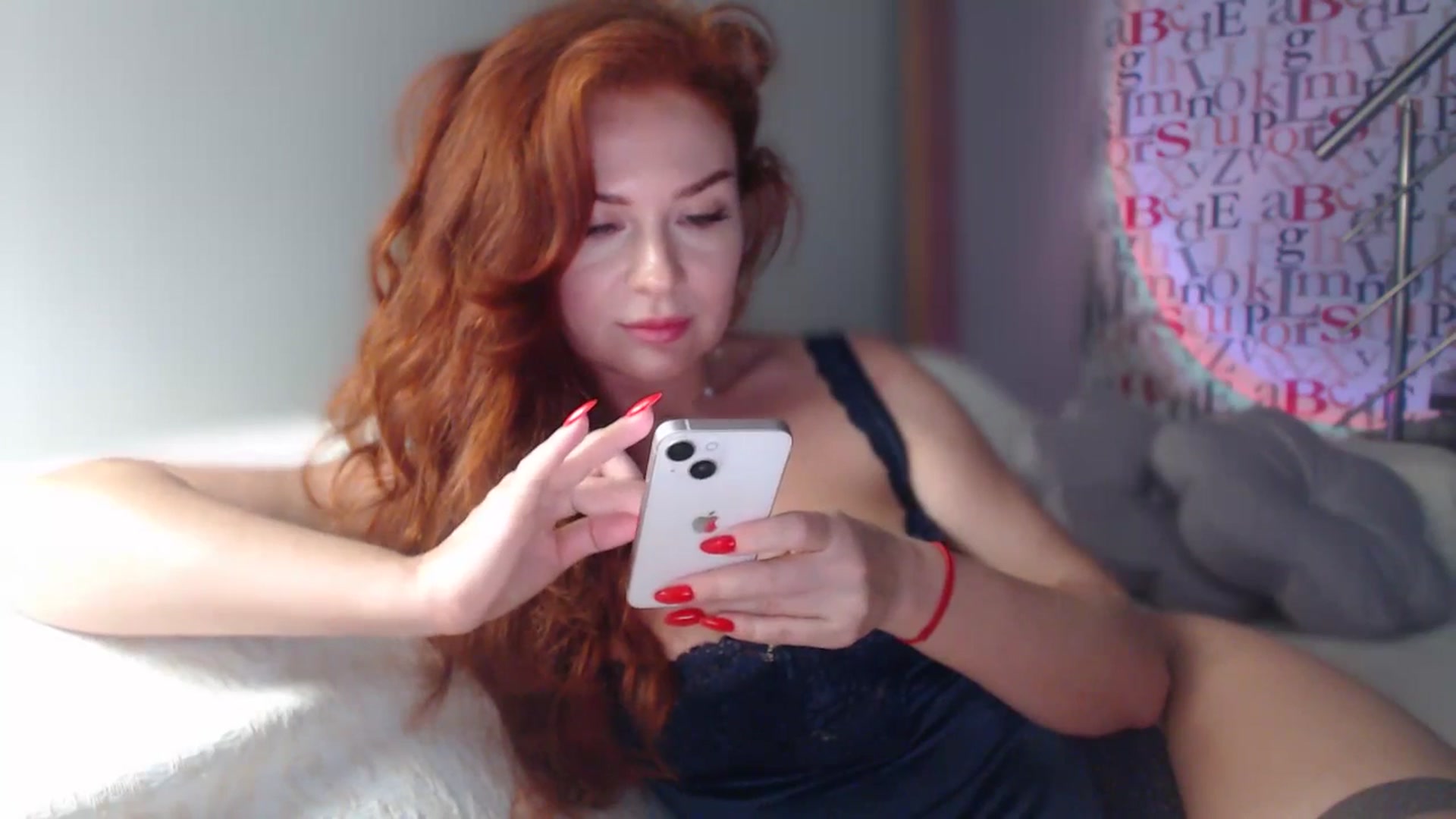 Gallery image thumbnail from Unhappy_one's myfreecams stream on, 09/12/2025, 16:04 image 8 of 20