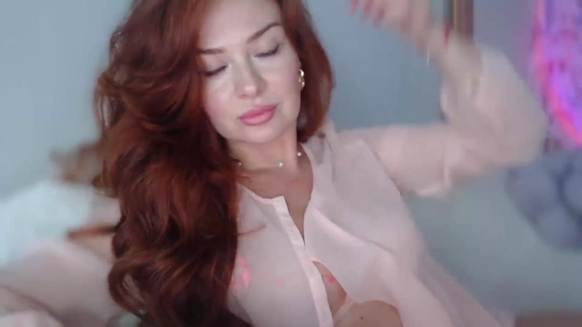 Gallery image thumbnail from Unhappy_one's myfreecams stream on, 09/13/2025, 16:34 image 10 of 20