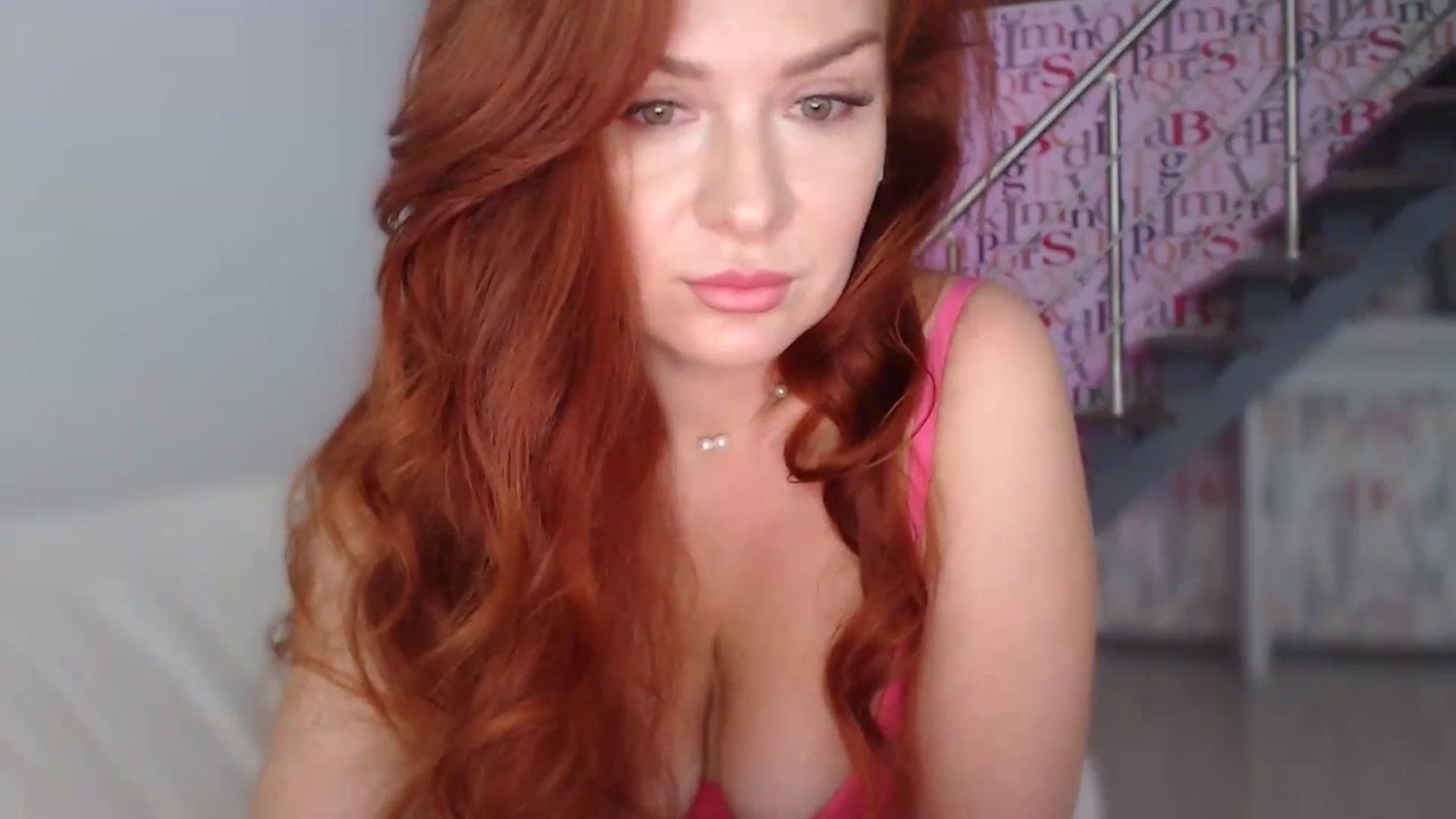 Gallery image thumbnail from Unhappy_one's myfreecams stream on, 09/15/2025, 15:10 image 13 of 20
