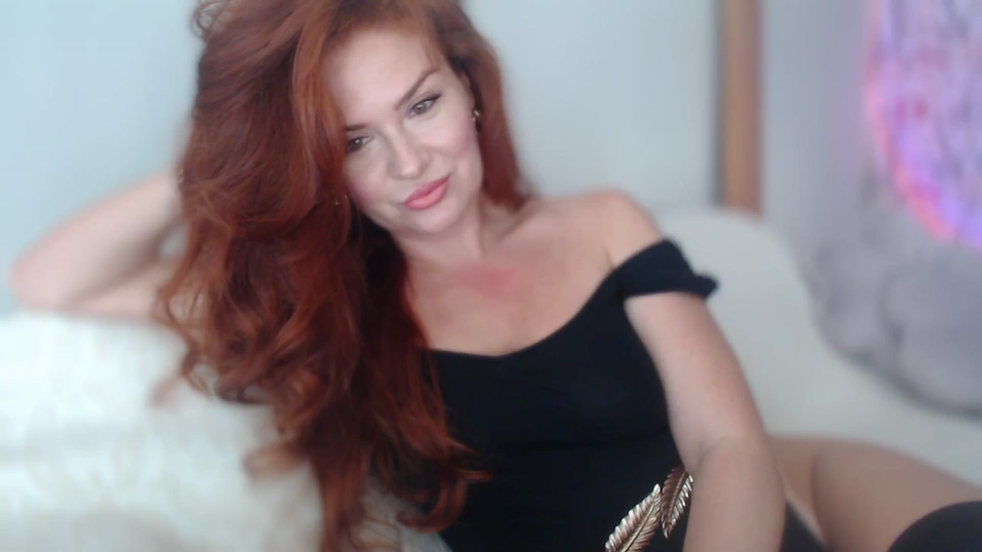 Gallery image thumbnail from Unhappy_one's myfreecams stream on, 09/18/2025, 14:23 image 15 of 20