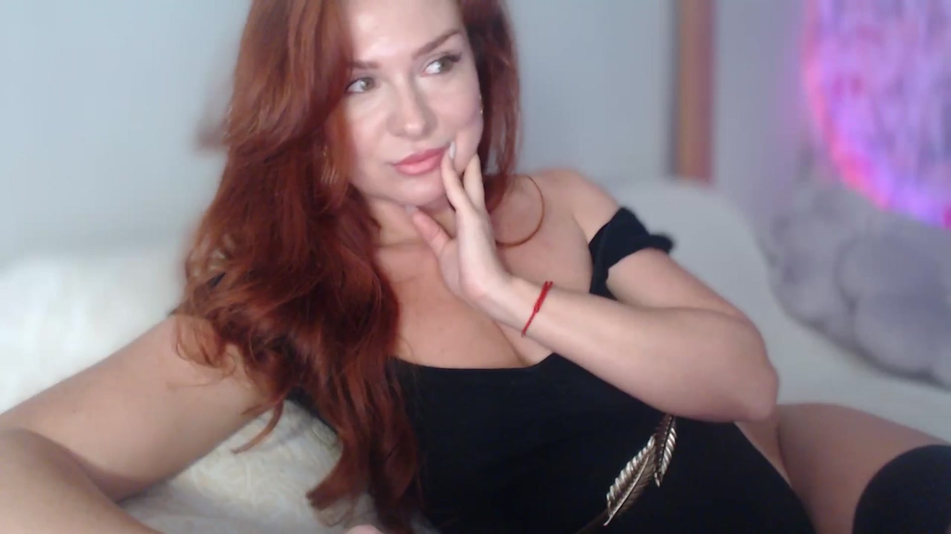 Gallery image thumbnail from Unhappy_one's myfreecams stream on, 09/18/2025, 15:24 image 10 of 20