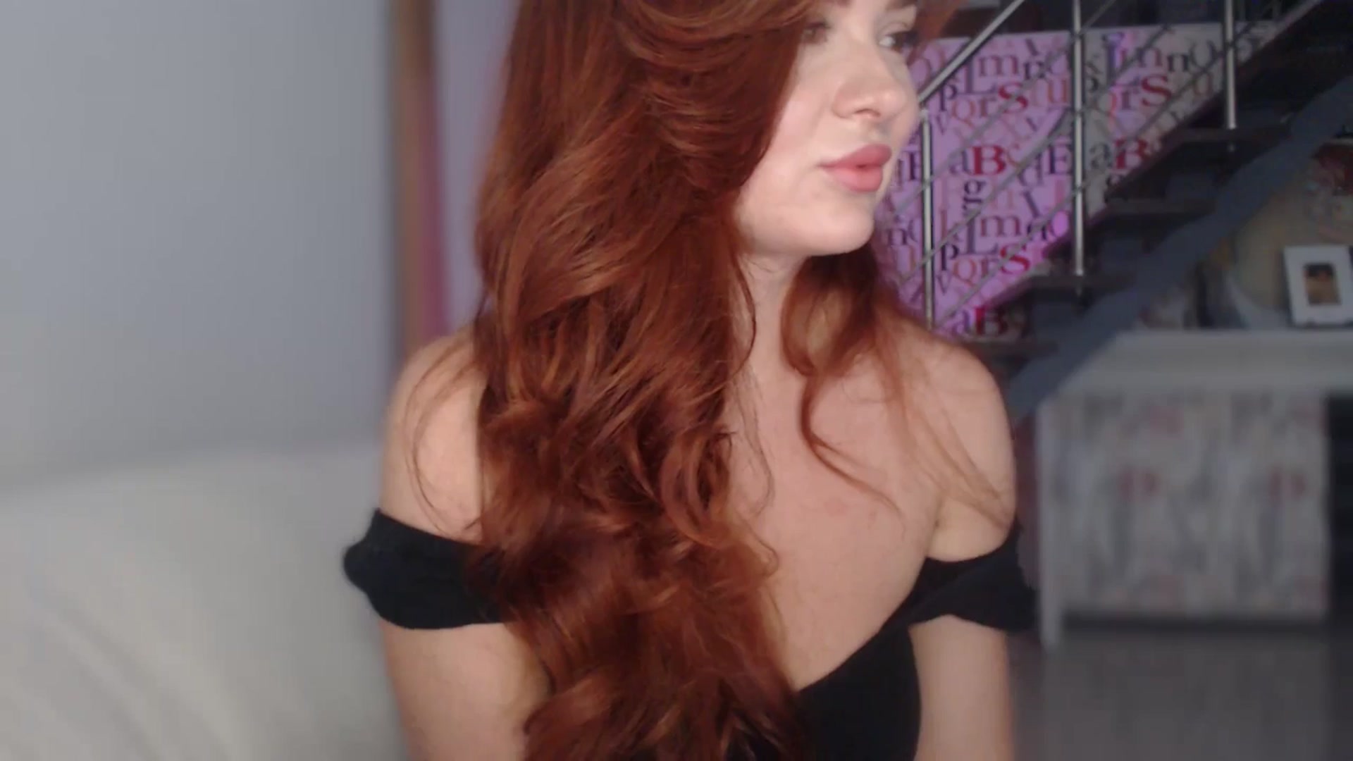 Gallery image thumbnail from Unhappy_one's myfreecams stream on, 09/18/2025, 15:24 image 16 of 20