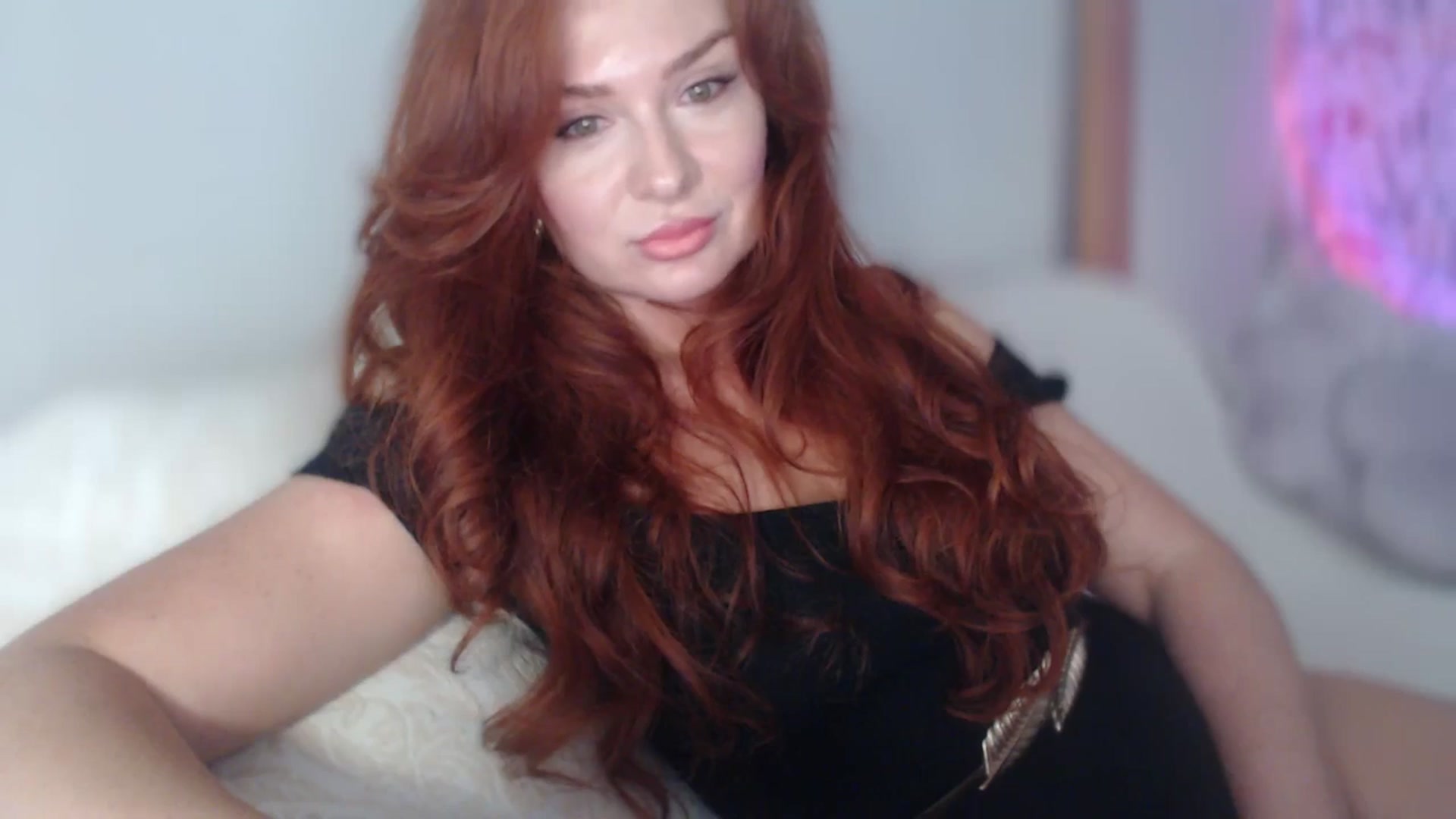 Gallery image thumbnail from Unhappy_one's myfreecams stream on, 09/18/2025, 15:24 image 8 of 20