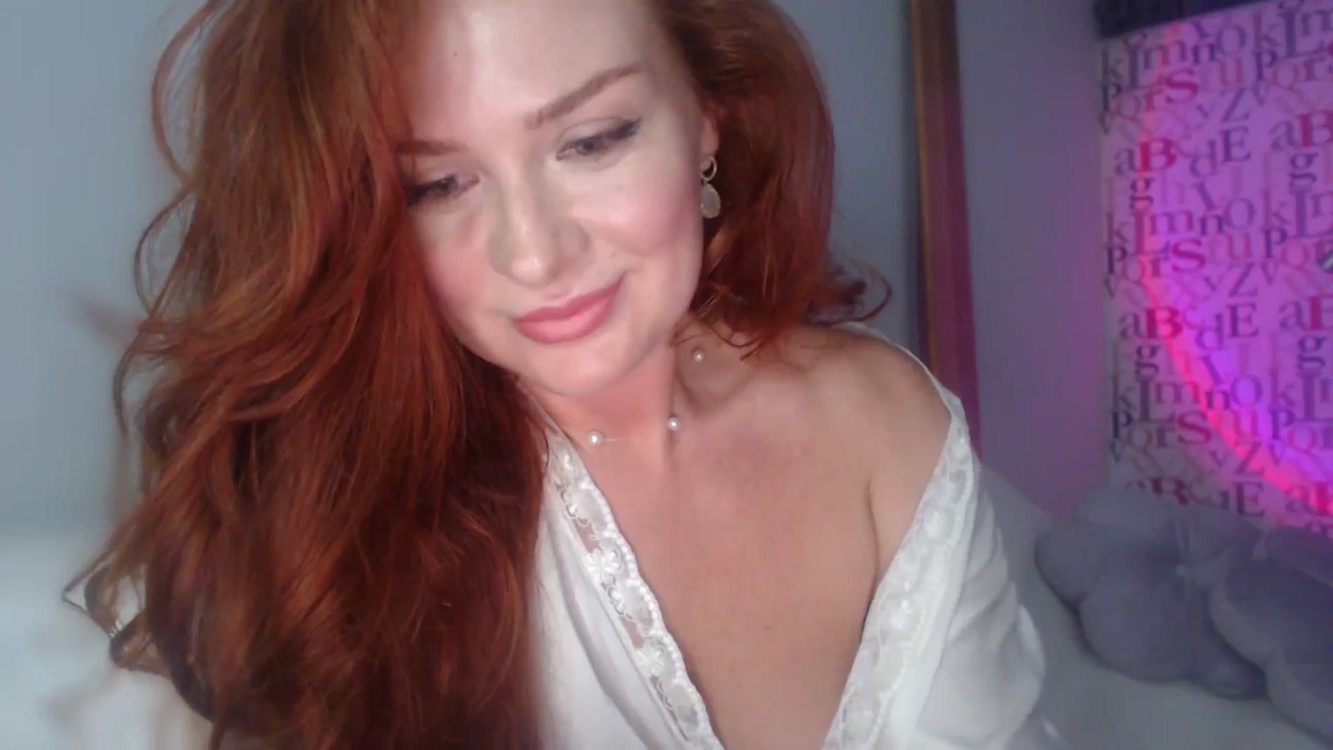 Gallery image thumbnail from Unhappy_one's myfreecams stream on, 09/23/2025, 15:18 image 18 of 20