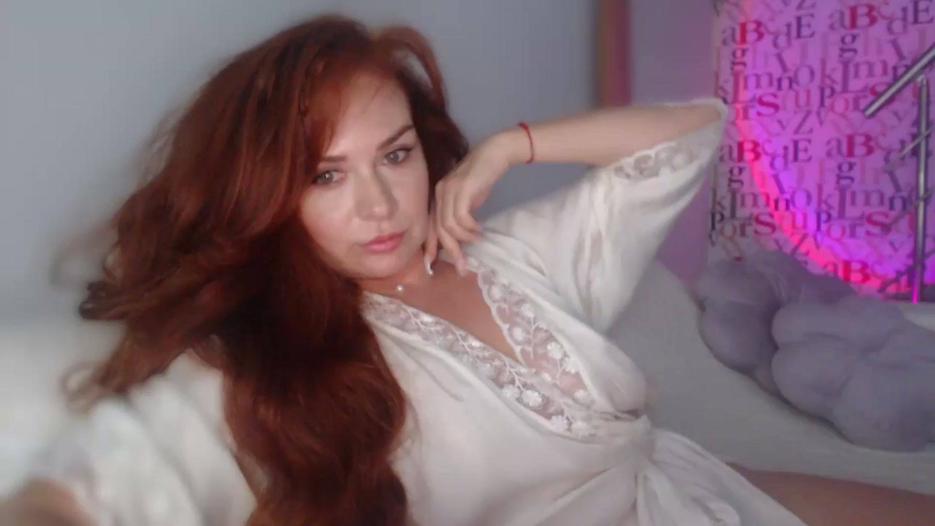 Gallery image thumbnail from Unhappy_one's myfreecams stream on, 09/24/2025, 15:37 image 19 of 20