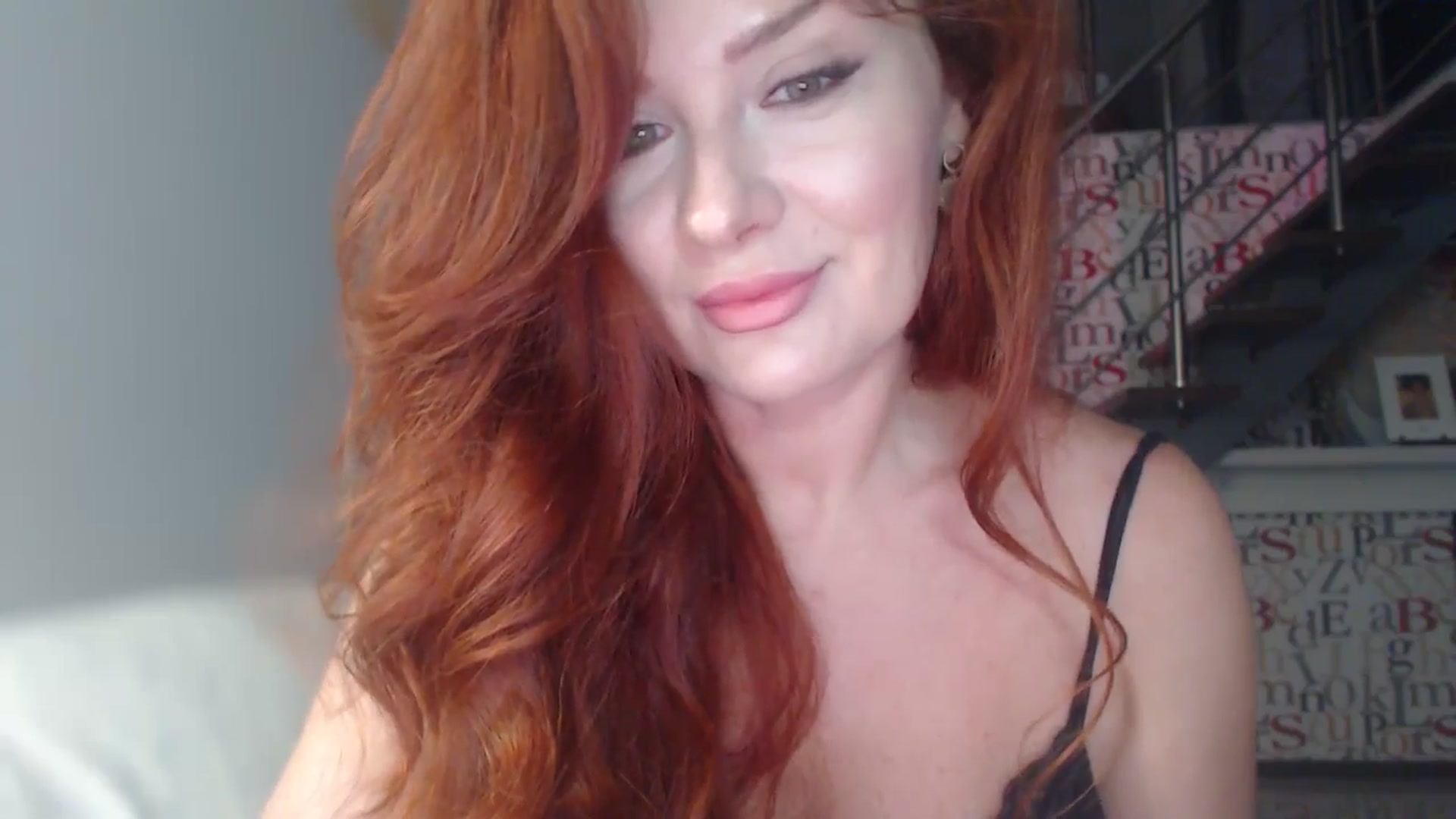 Gallery image thumbnail from Unhappy_one's myfreecams stream on, 09/30/2025, 11:59 image 3 of 20