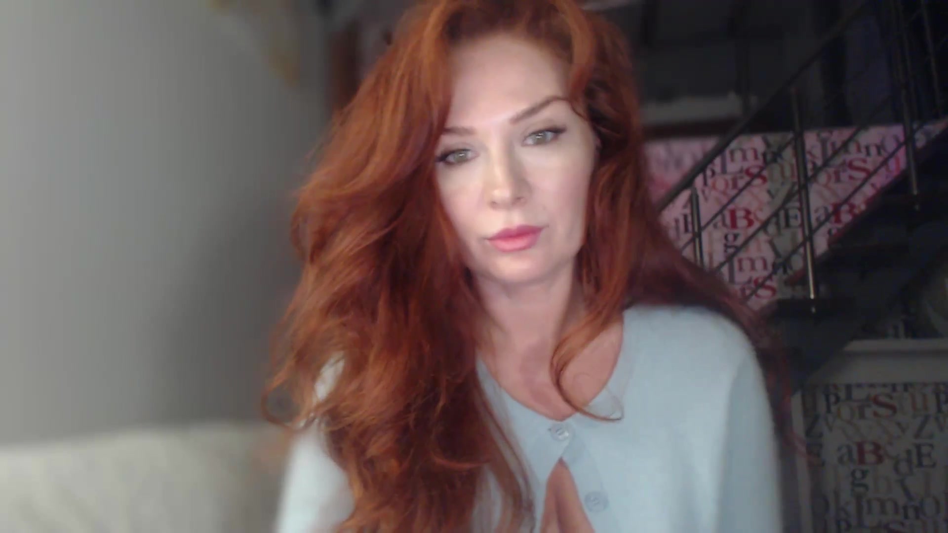 Gallery image thumbnail from Unhappy_one's myfreecams stream on, 09/30/2025, 15:58 image 15 of 20