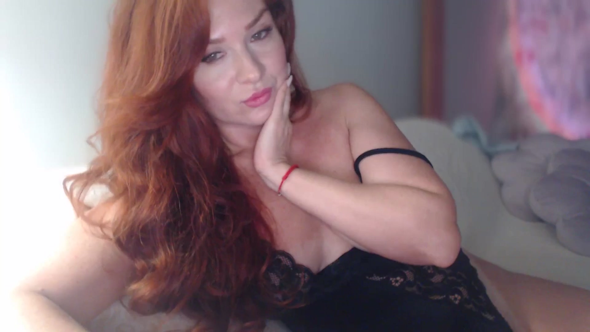 Gallery image thumbnail from Unhappy_one's myfreecams stream on, 09/30/2025, 15:58 image 5 of 20