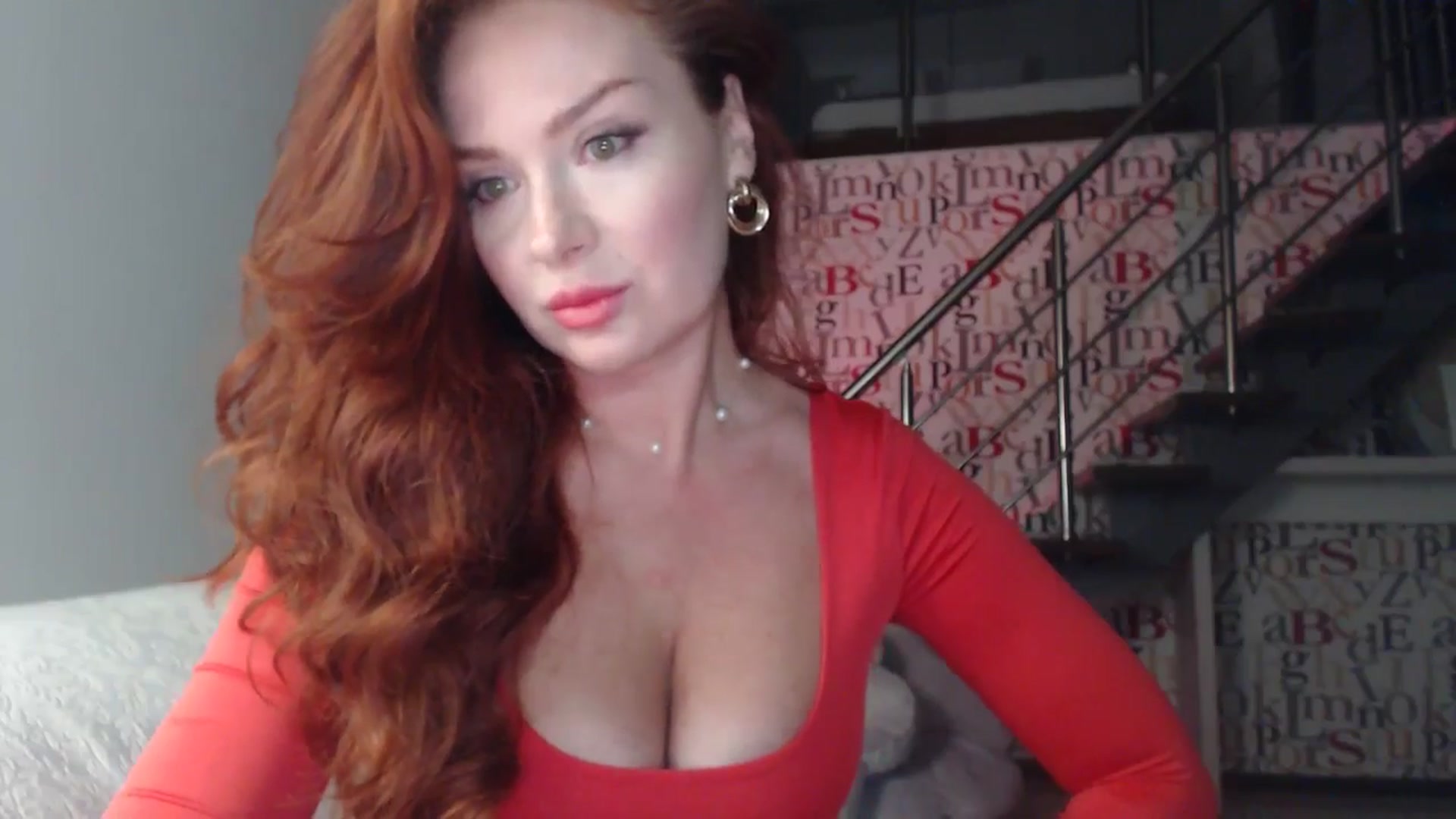 Gallery image thumbnail from Unhappy_one's myfreecams stream on, 10/03/2025, 16:10 image 19 of 20