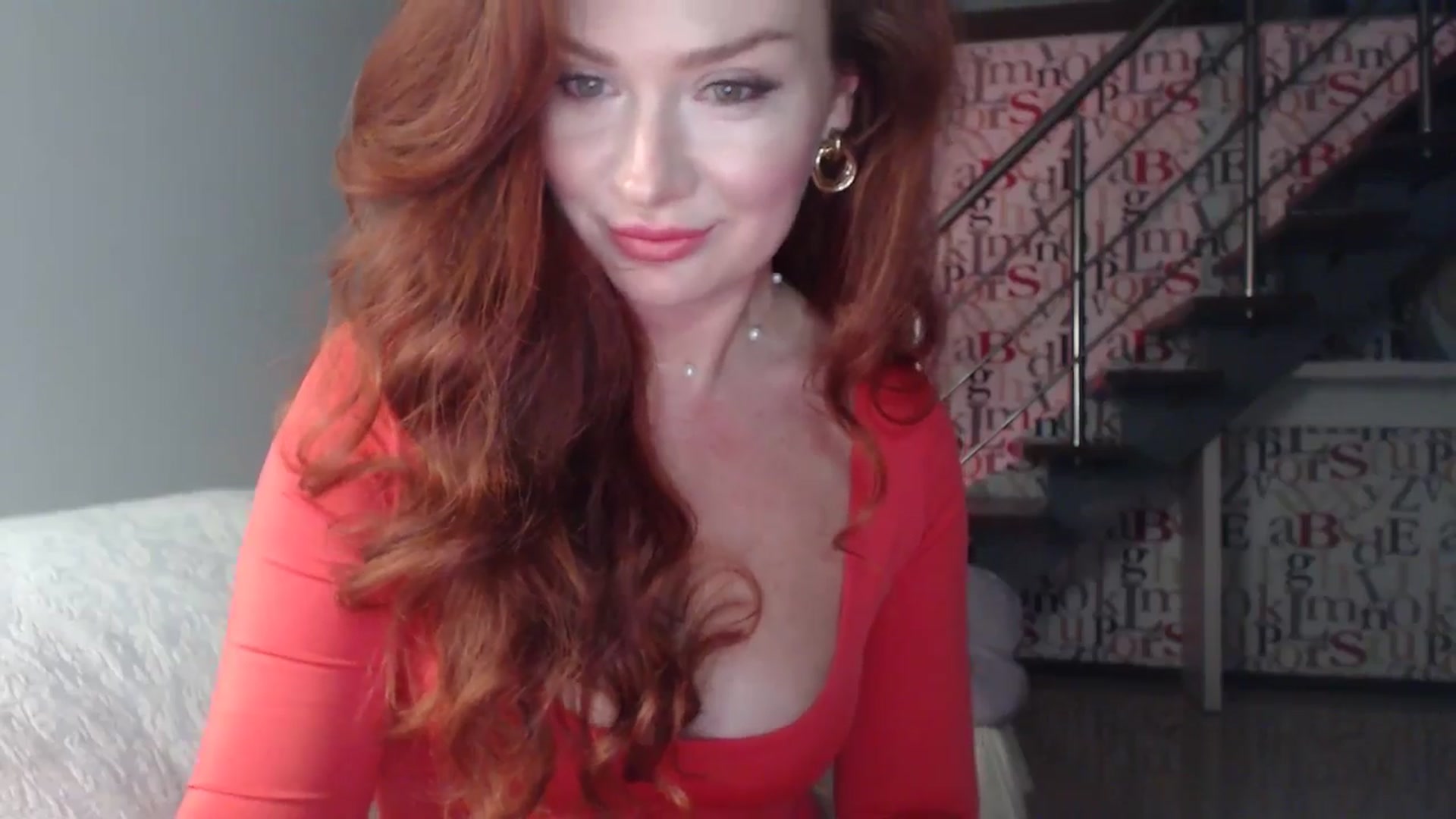 Gallery image thumbnail from Unhappy_one's myfreecams stream on, 10/03/2025, 16:10 image 17 of 20