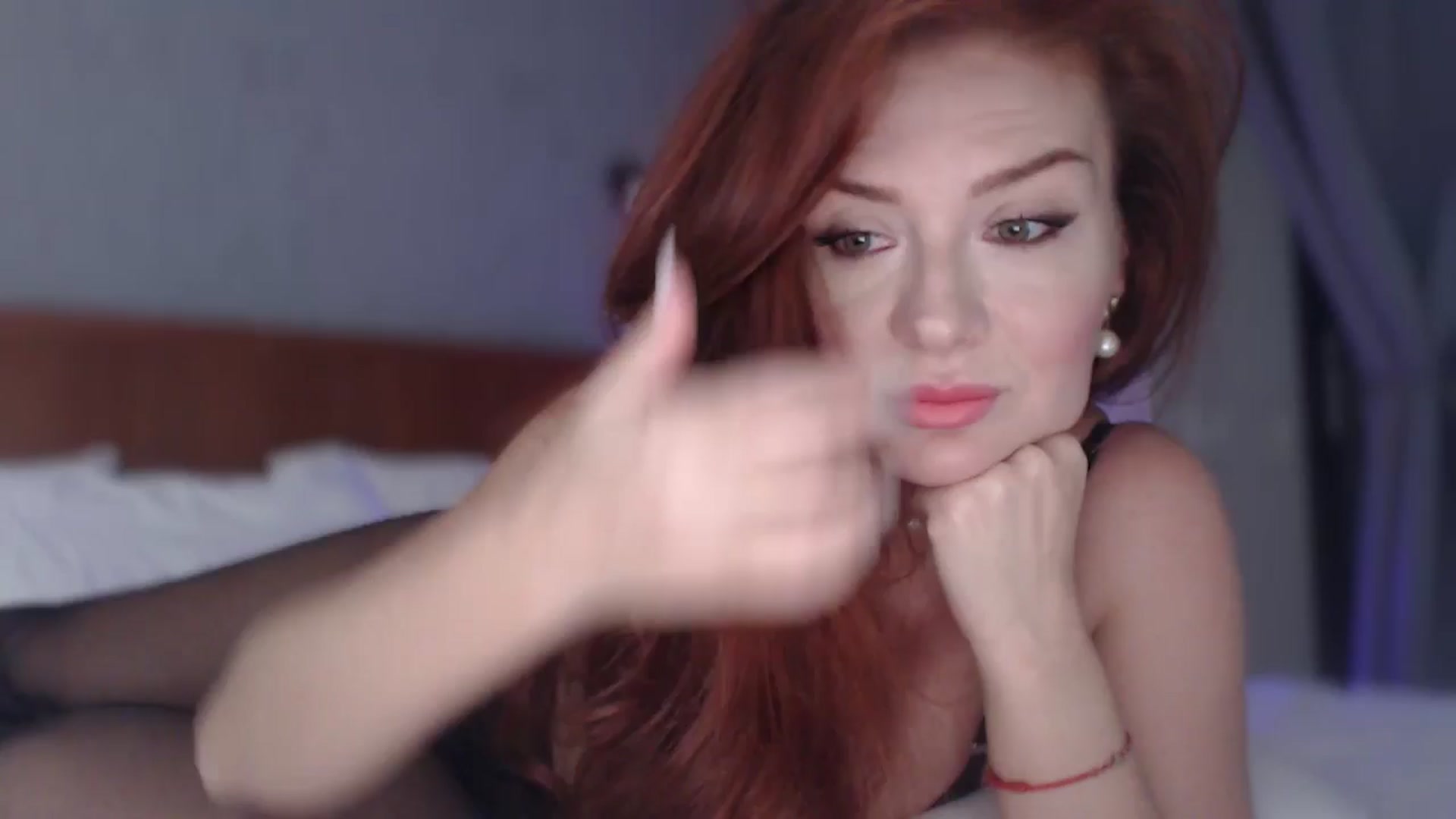 Gallery image thumbnail from Unhappy_one's myfreecams stream on, 10/04/2025, 13:54 image 10 of 20