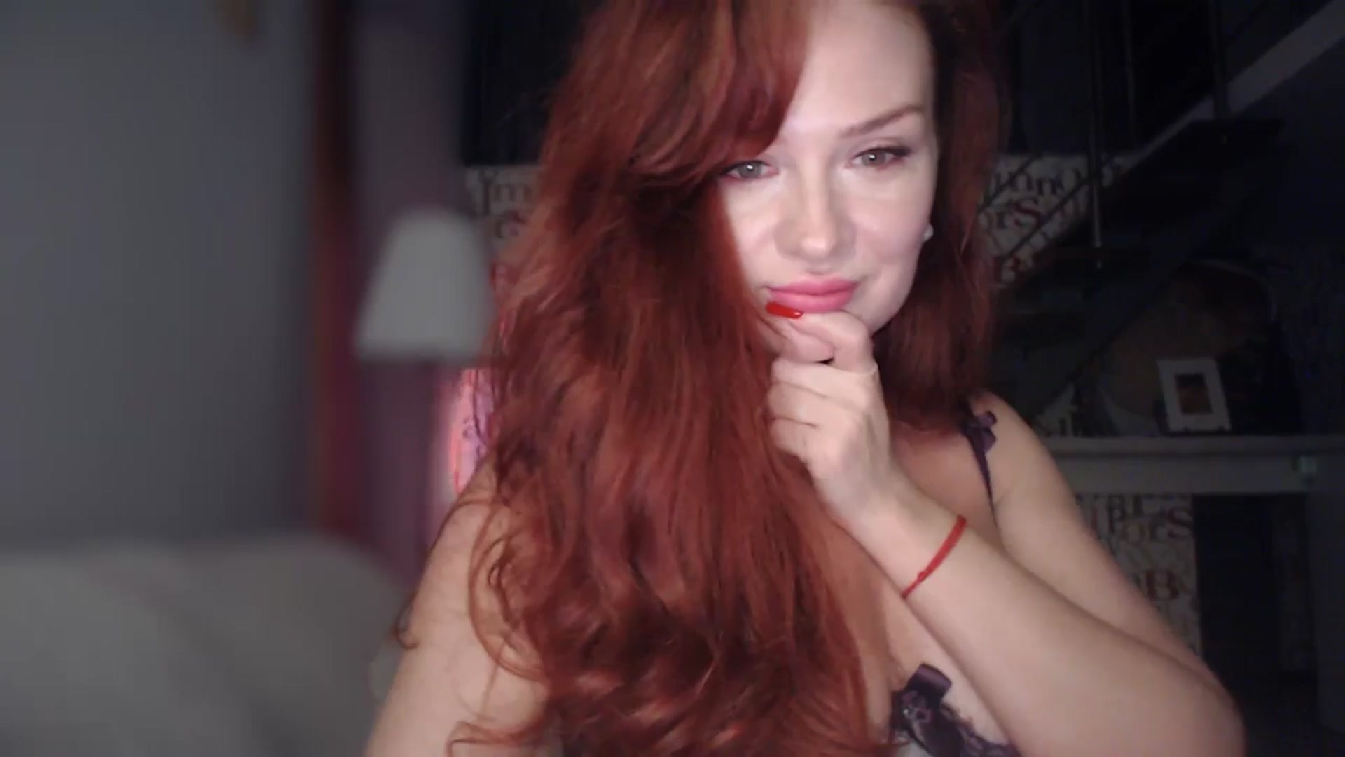Gallery image thumbnail from Unhappy_one's myfreecams stream on, 10/24/2025, 16:38 image 14 of 20