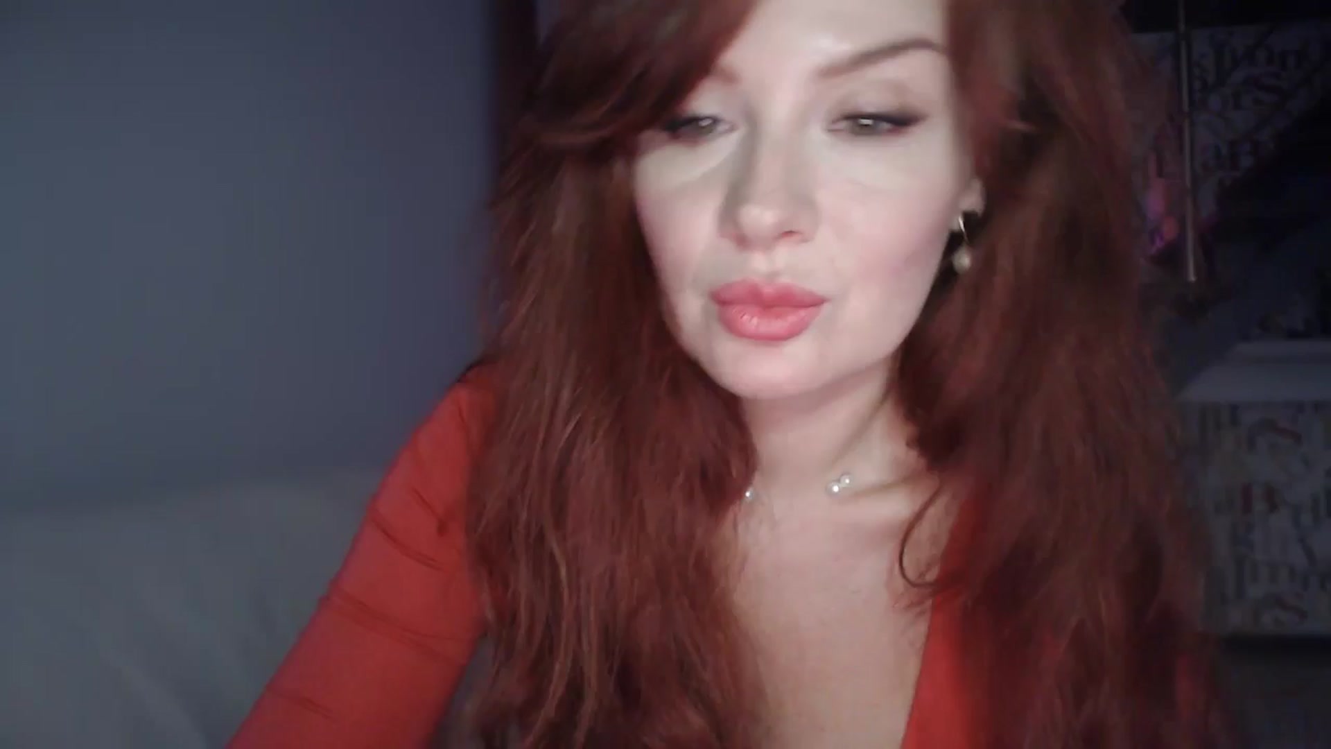 Gallery image thumbnail from Unhappy_one's myfreecams stream on, 10/27/2025, 14:52 image 8 of 20