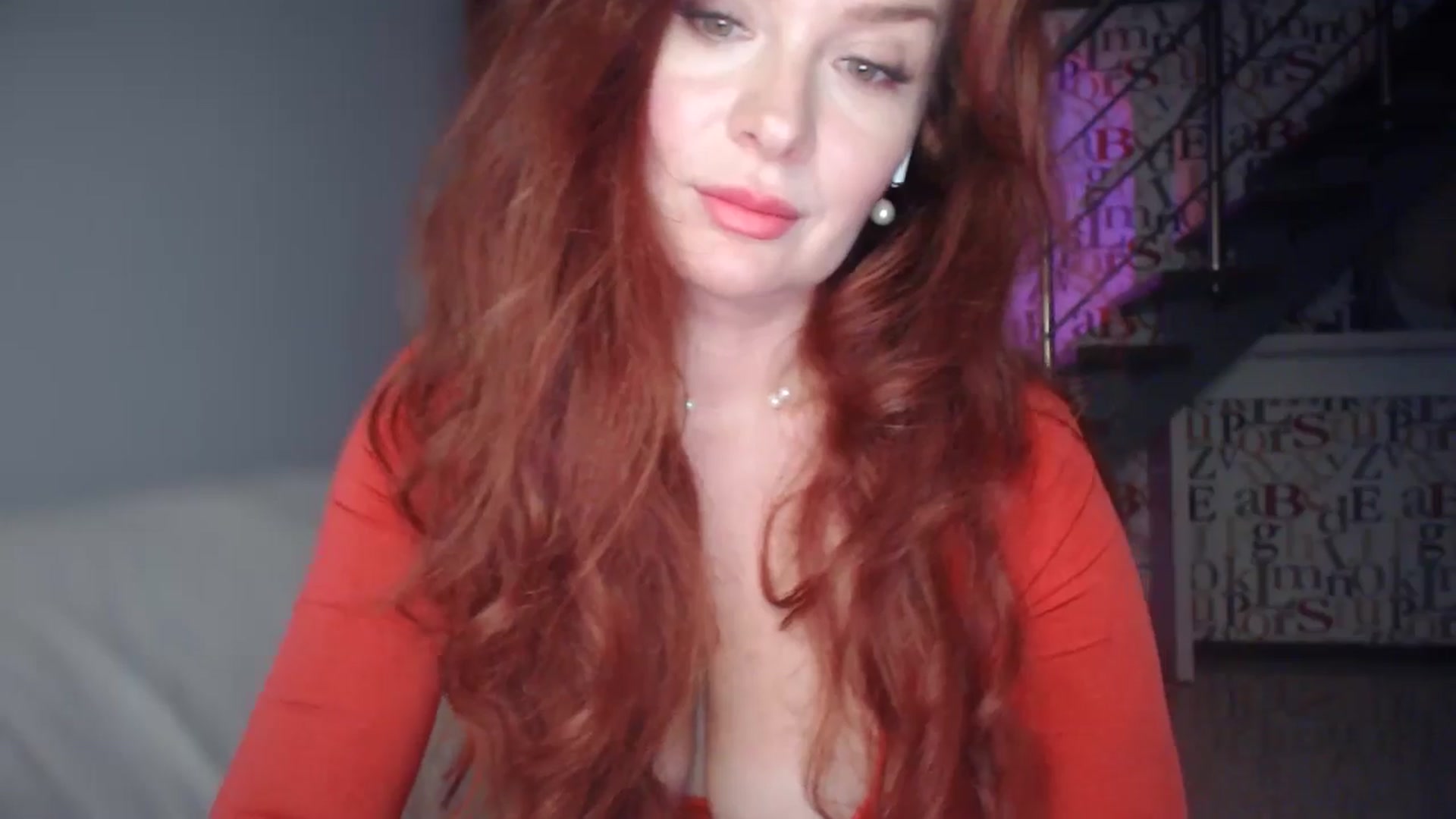 Gallery image thumbnail from Unhappy_one's myfreecams stream on, 10/27/2025, 15:12 image 17 of 20