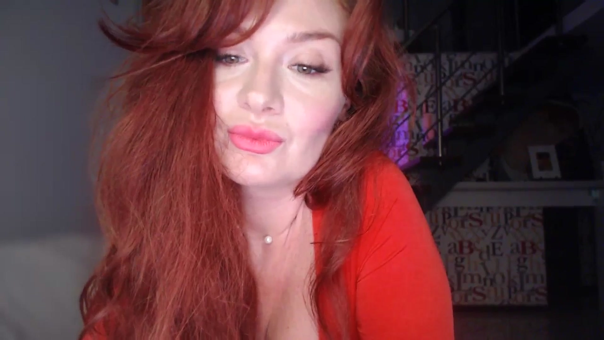 Gallery image thumbnail from Unhappy_one's myfreecams stream on, 10/27/2025, 16:48 image 12 of 20