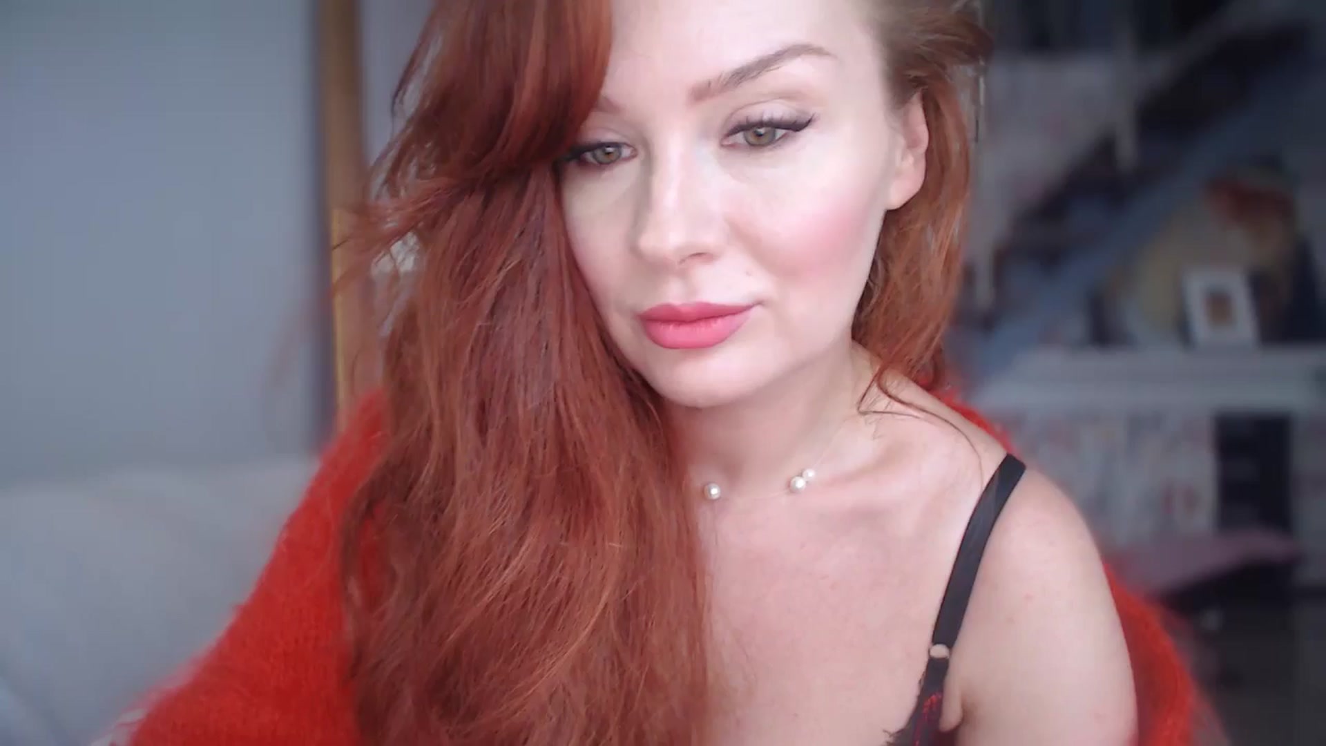 Gallery image thumbnail from Unhappy_one's myfreecams stream on, 10/28/2025, 13:09 image 13 of 20
