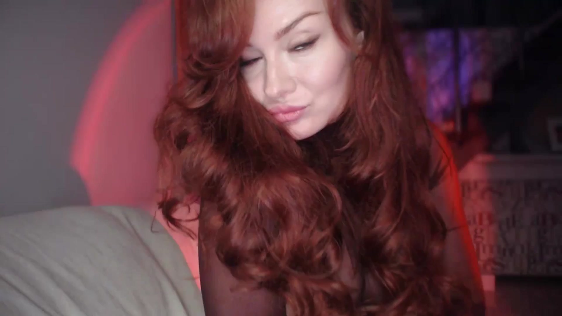 Gallery image thumbnail from Unhappy_one's myfreecams stream on, 11/13/2025, 16:10 image 1 of 20