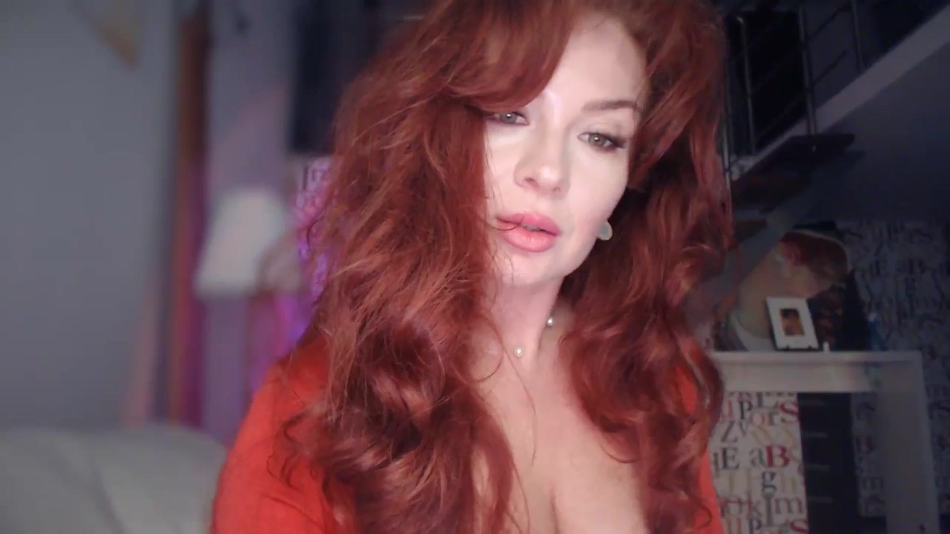 Gallery image thumbnail from Unhappy_one's myfreecams stream on, 11/16/2025, 14:33 image 7 of 20