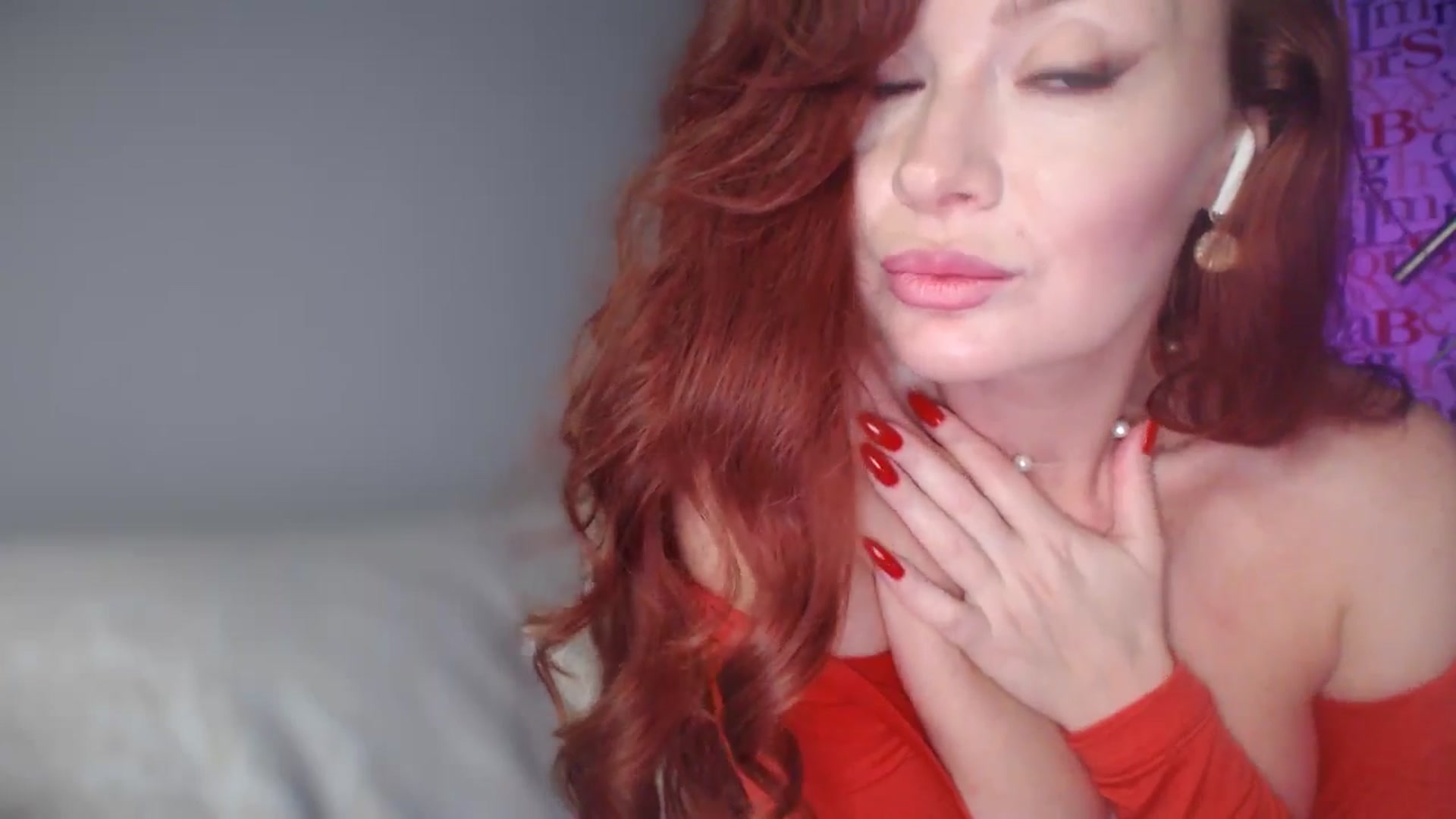 Gallery image thumbnail from Unhappy_one's myfreecams stream on, 11/16/2025, 16:07 image 8 of 20
