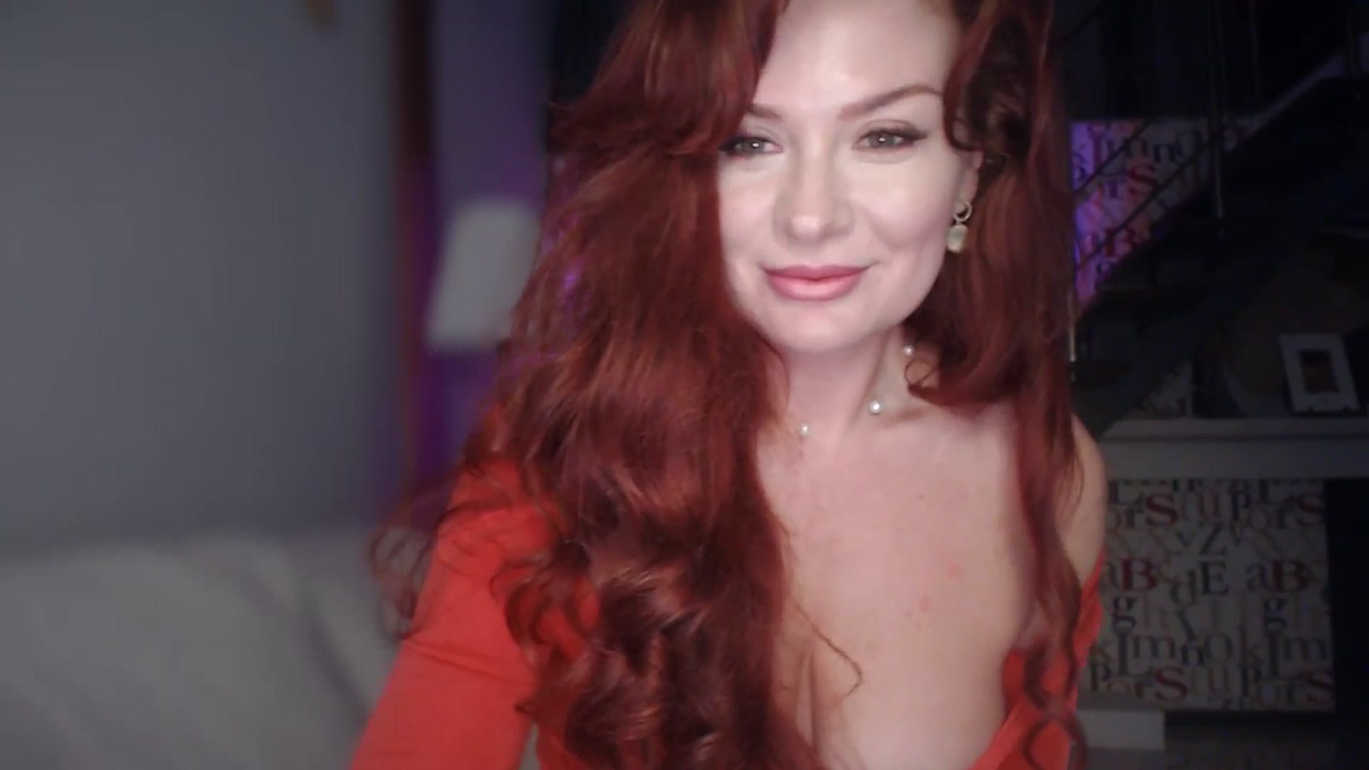 Gallery image thumbnail from Unhappy_one's myfreecams stream on, 11/16/2025, 16:07 image 12 of 20