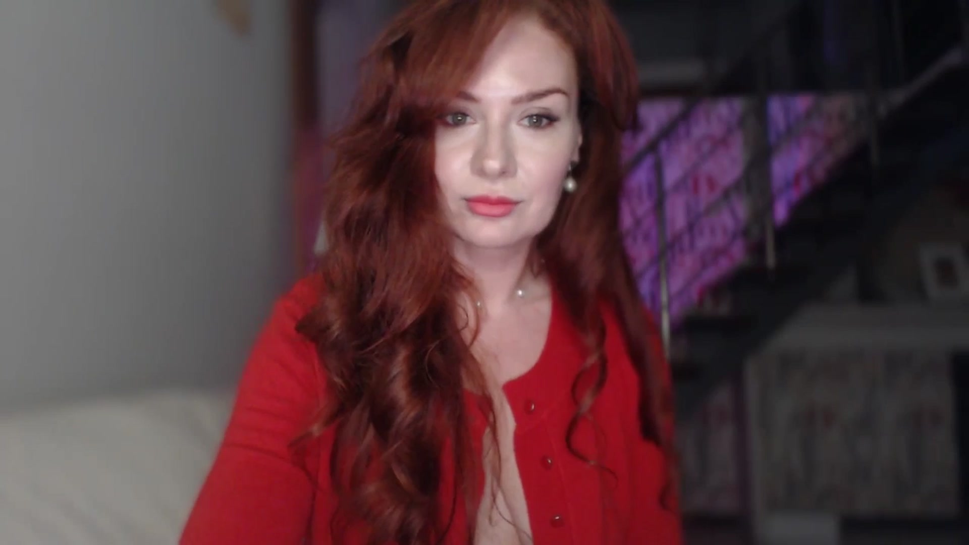 Gallery image thumbnail from Unhappy_one's myfreecams stream on, 11/17/2025, 17:29 image 9 of 20