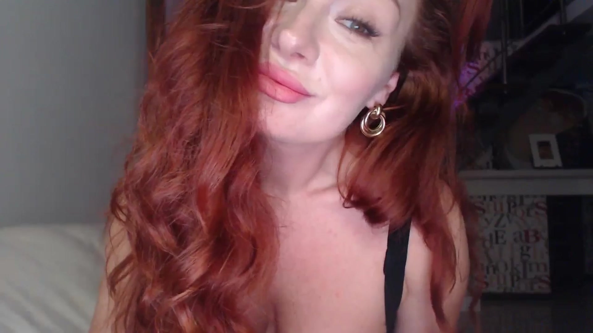 Gallery image thumbnail from Unhappy_one's myfreecams stream on, 11/19/2025, 15:27 image 3 of 20