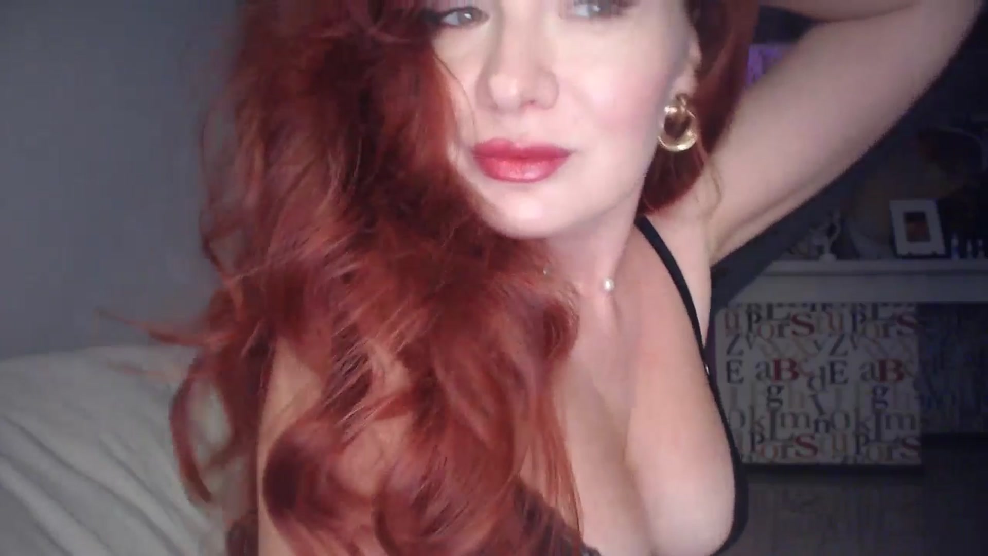 Gallery image thumbnail from Unhappy_one's myfreecams stream on, 11/22/2025, 16:39 image 4 of 20