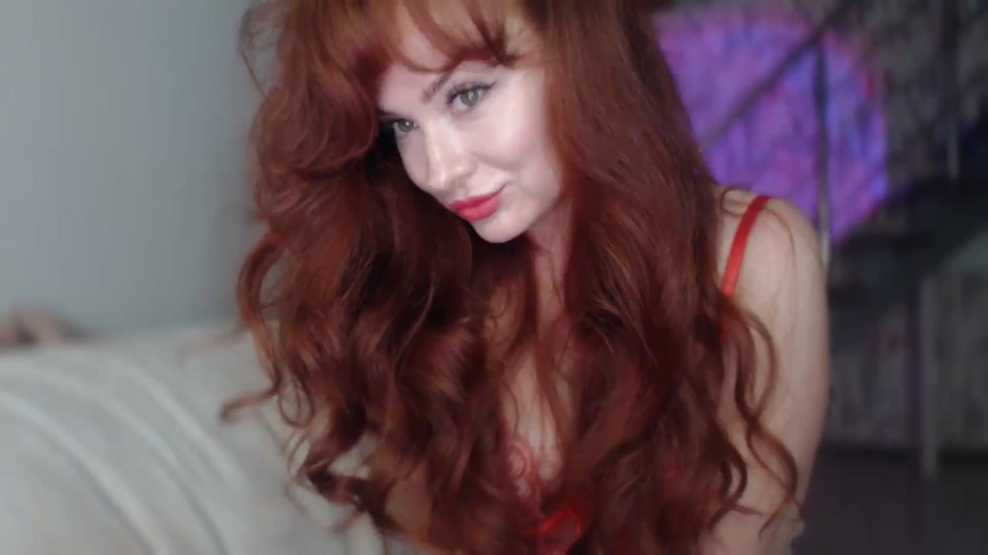 Gallery image thumbnail from Unhappy_one's myfreecams stream on, 12/06/2025, 18:20 image 3 of 20