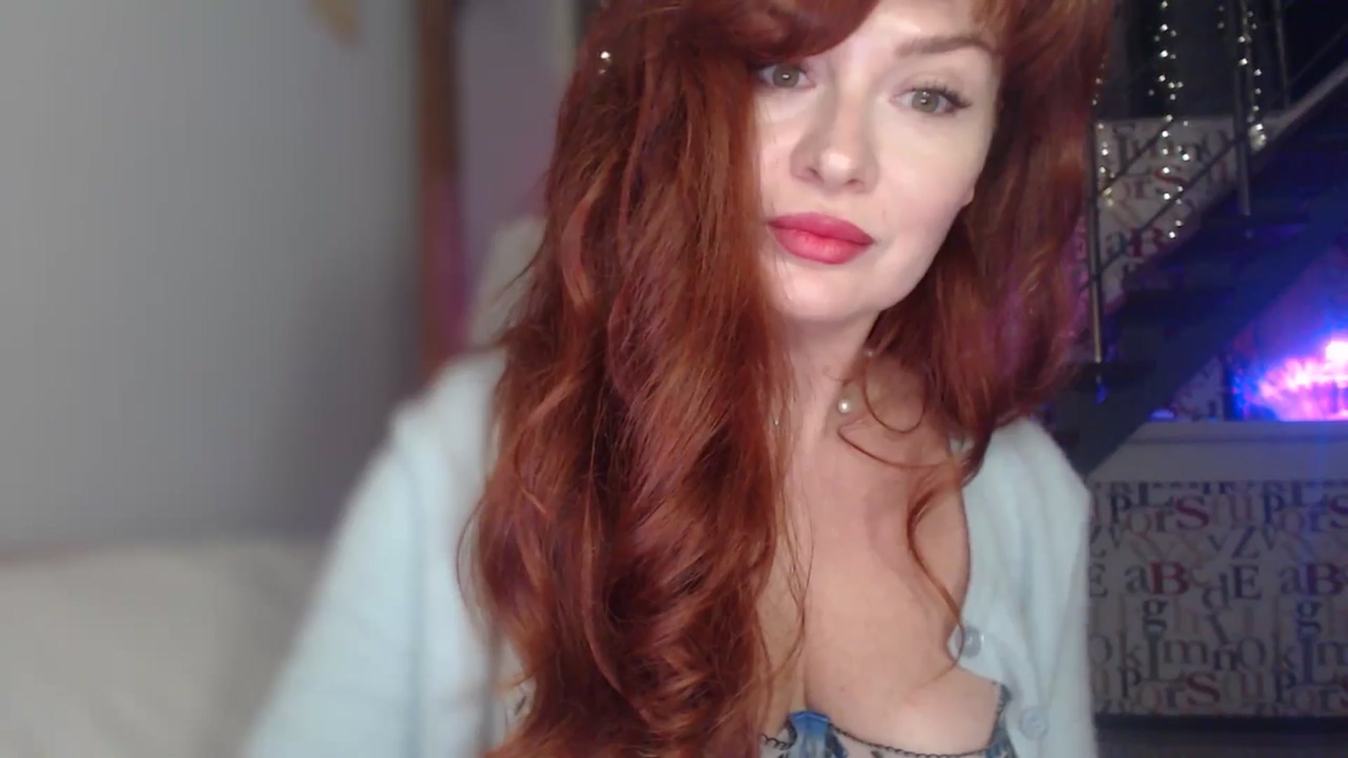 Gallery image thumbnail from Unhappy_one's myfreecams stream on, 12/08/2025, 17:44 image 14 of 20