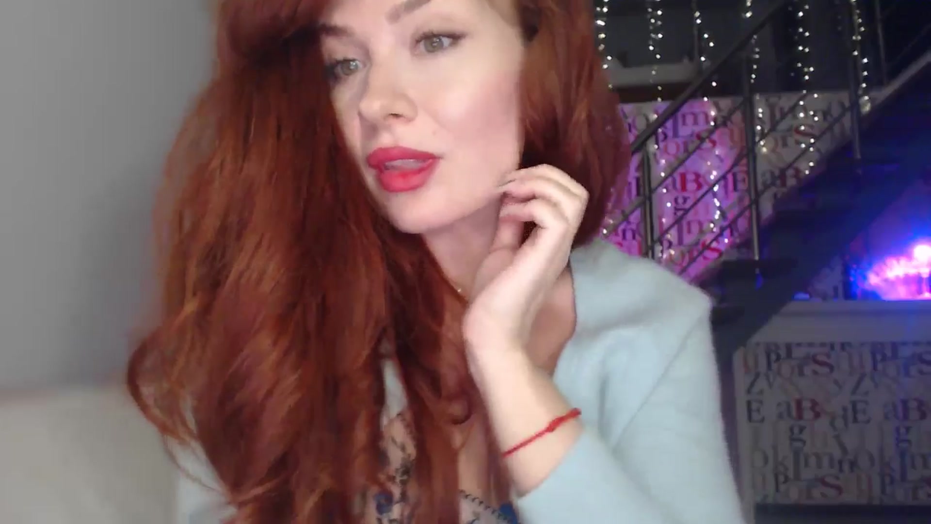 Gallery image thumbnail from Unhappy_one's myfreecams stream on, 12/08/2025, 17:44 image 15 of 20