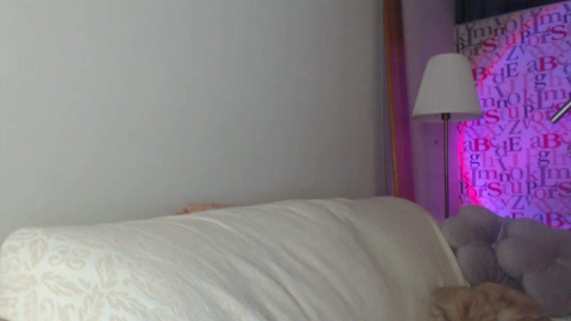 Gallery image thumbnail from Unhappy_one's myfreecams stream on, 12/16/2025, 15:43 image 14 of 20