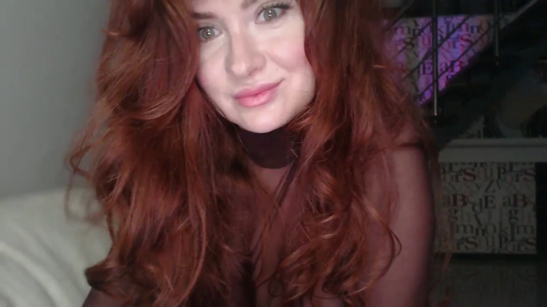 Gallery image thumbnail from Unhappy_one's myfreecams stream on, 12/19/2025, 16:23 image 15 of 20